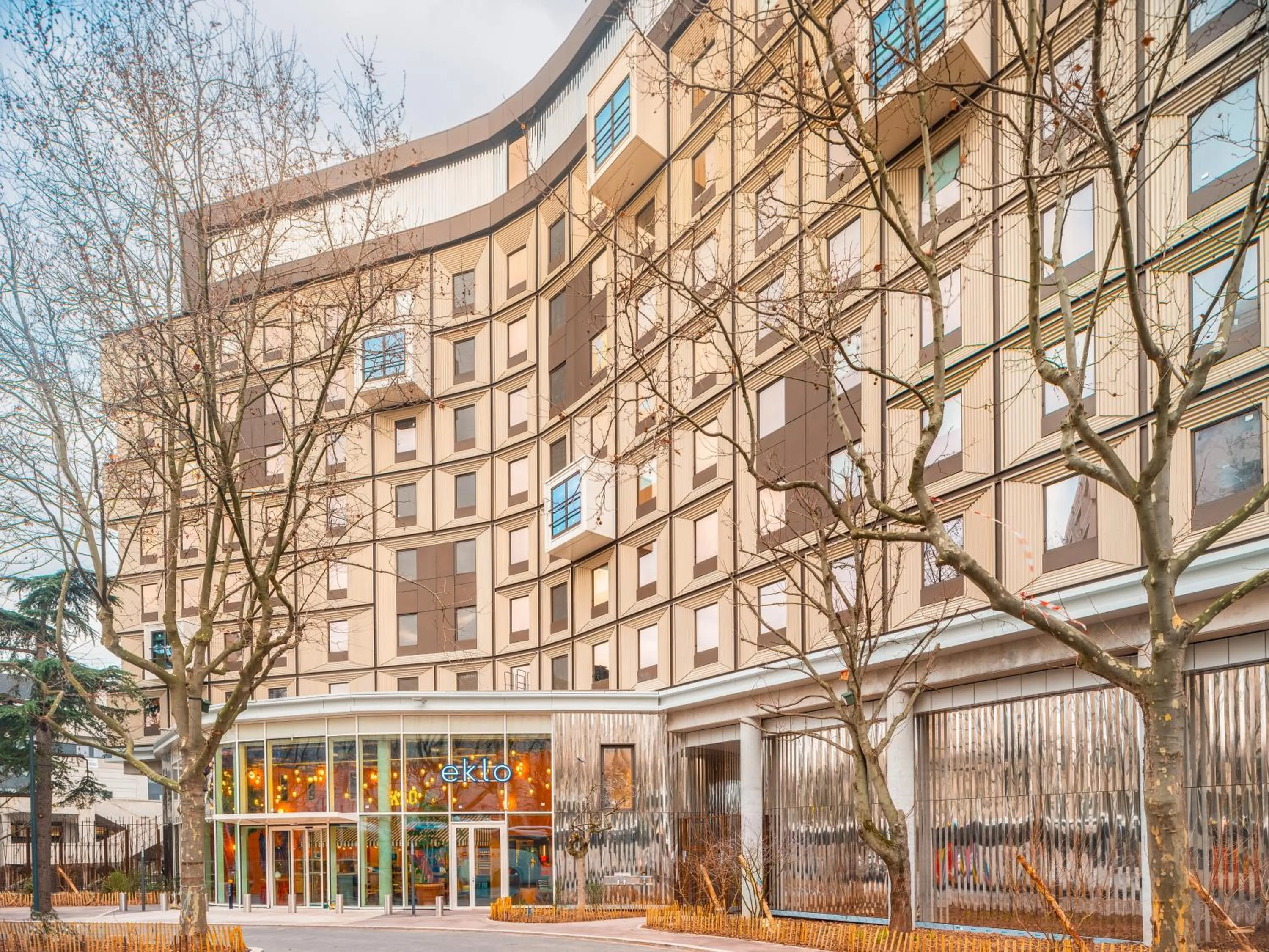 Property building in Eklo Hotels Paris Porte de Versailles