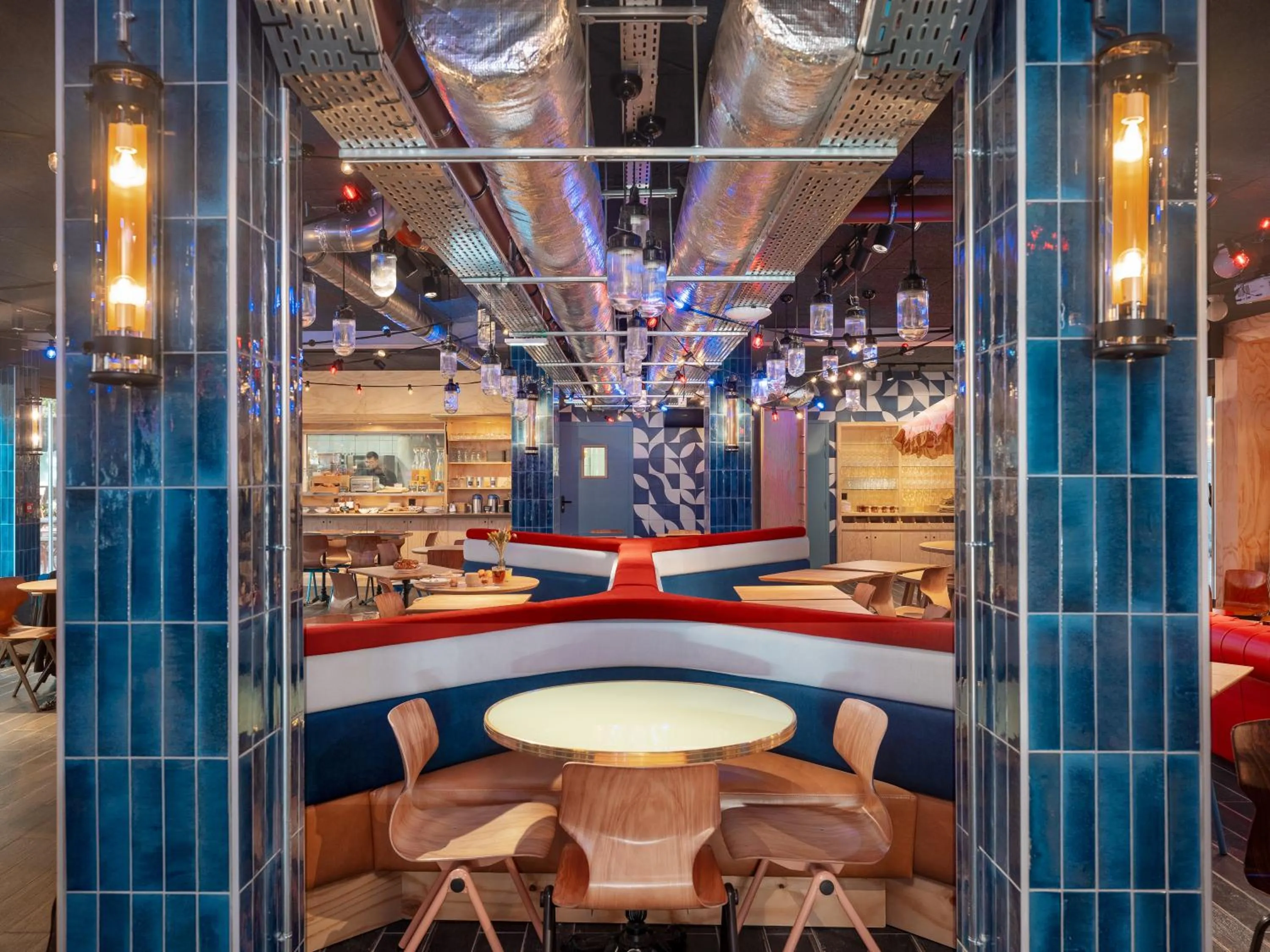 Restaurant/places to eat in Eklo Hotels Montpellier Centre Gare Saint-Roch