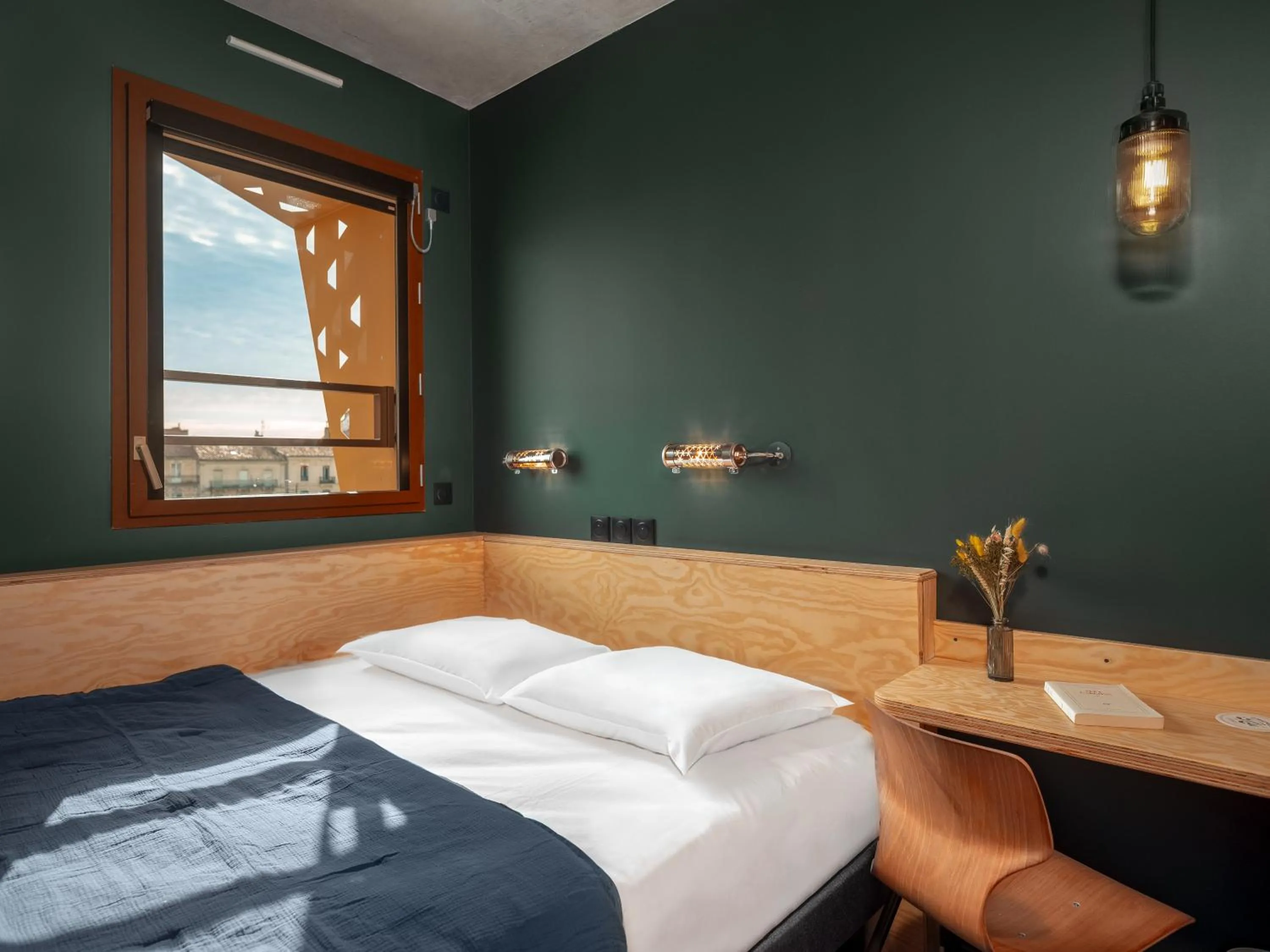 Bed in Eklo Hotels Montpellier Centre Gare Saint-Roch