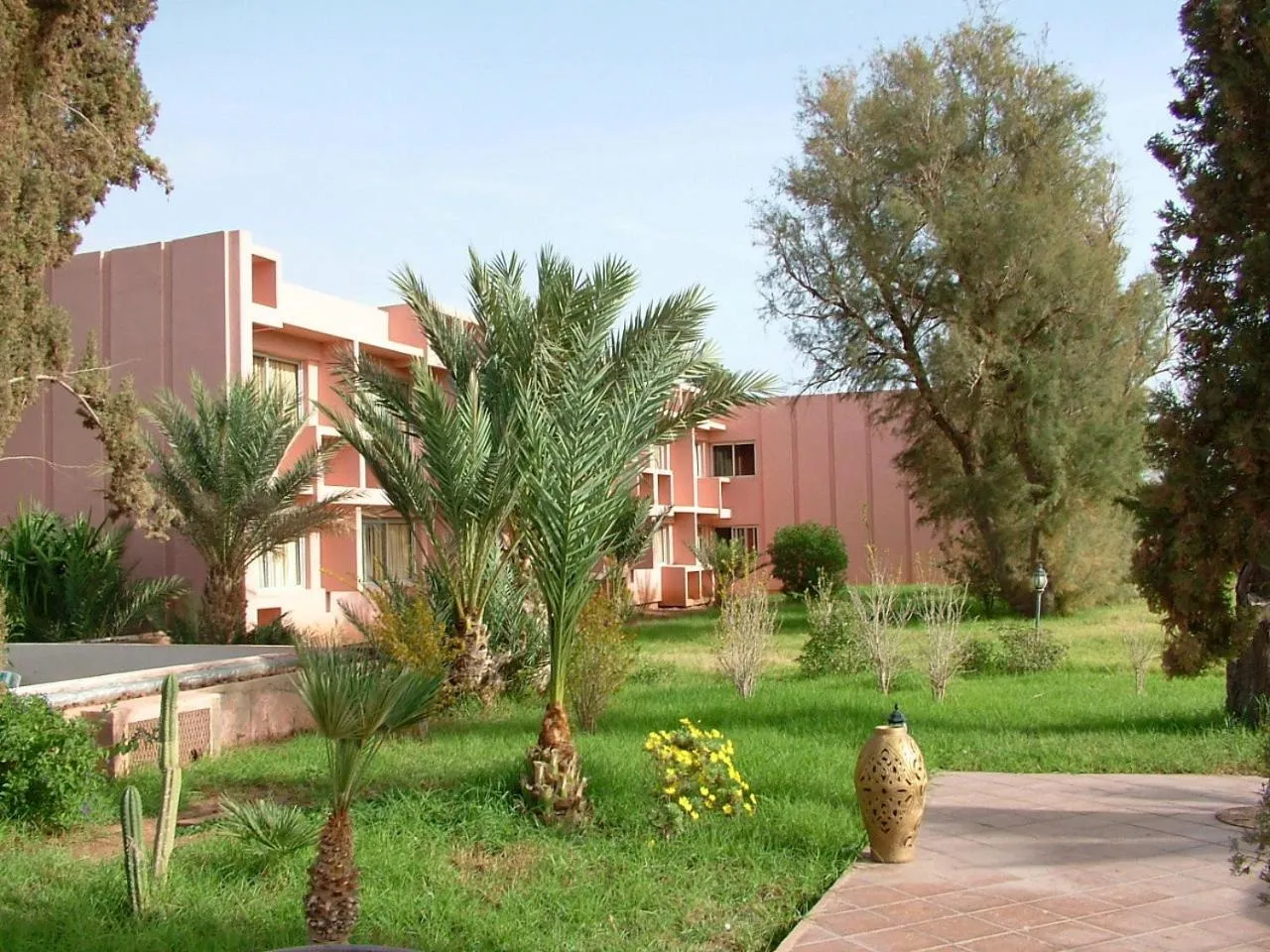 Facade/entrance in Le Zat