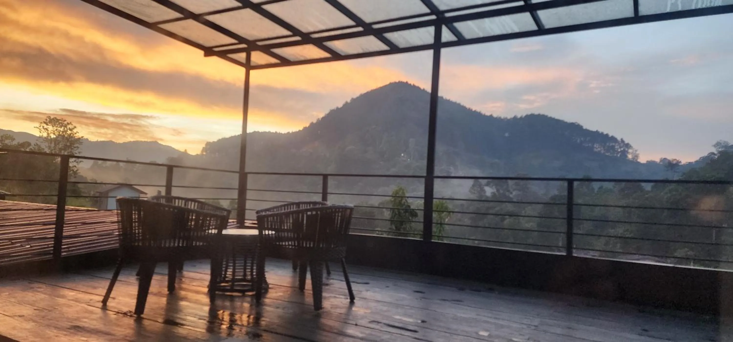 Patio in The Cubes Ella