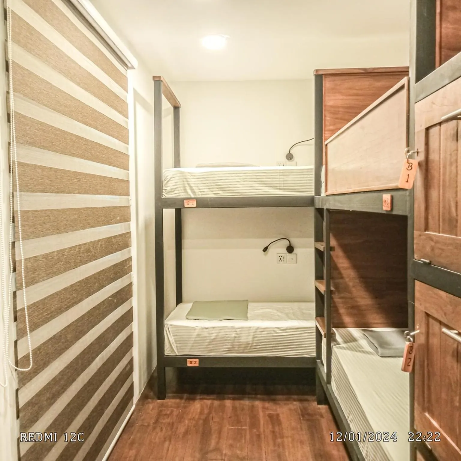 Bed in The Cubes Ella