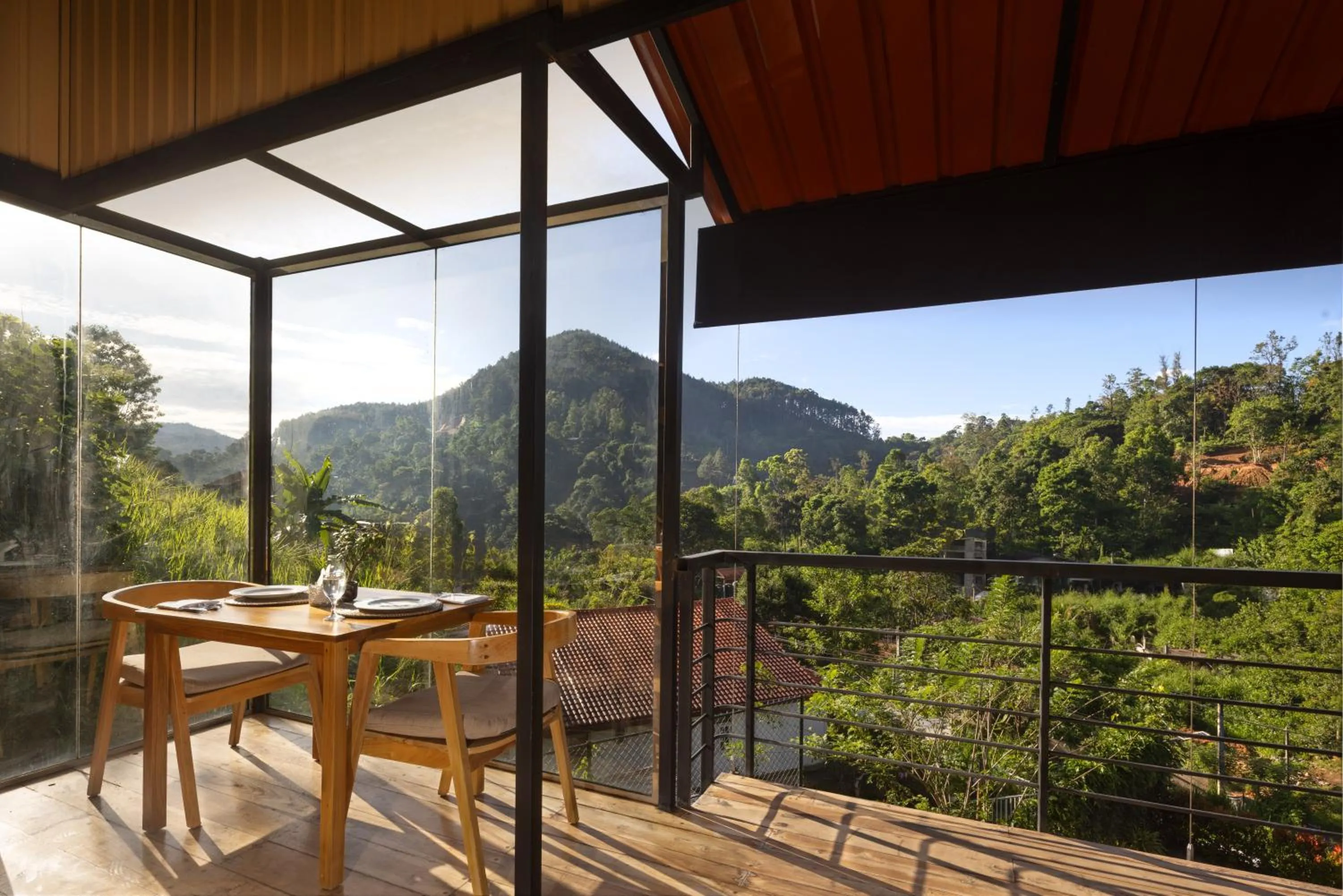 Restaurant/places to eat in The Cubes Ella