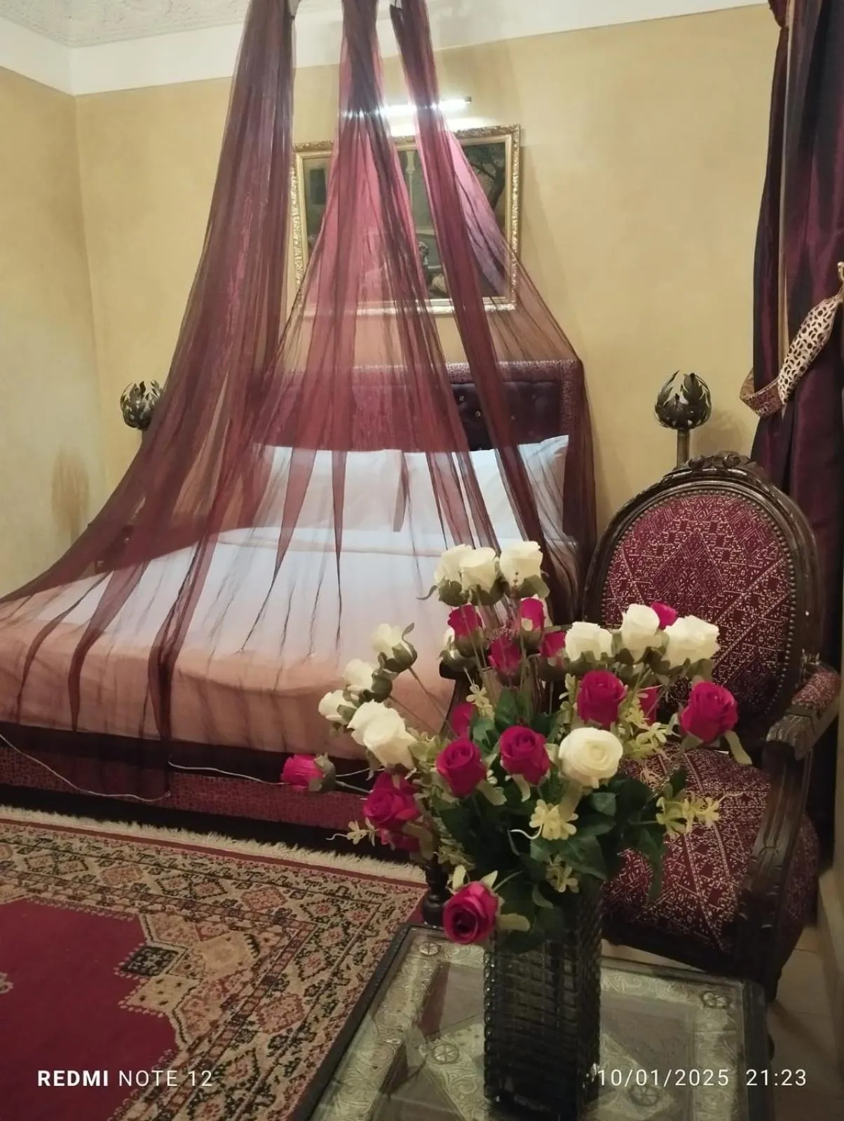 Bed in Riad Mille Et Une Nuits