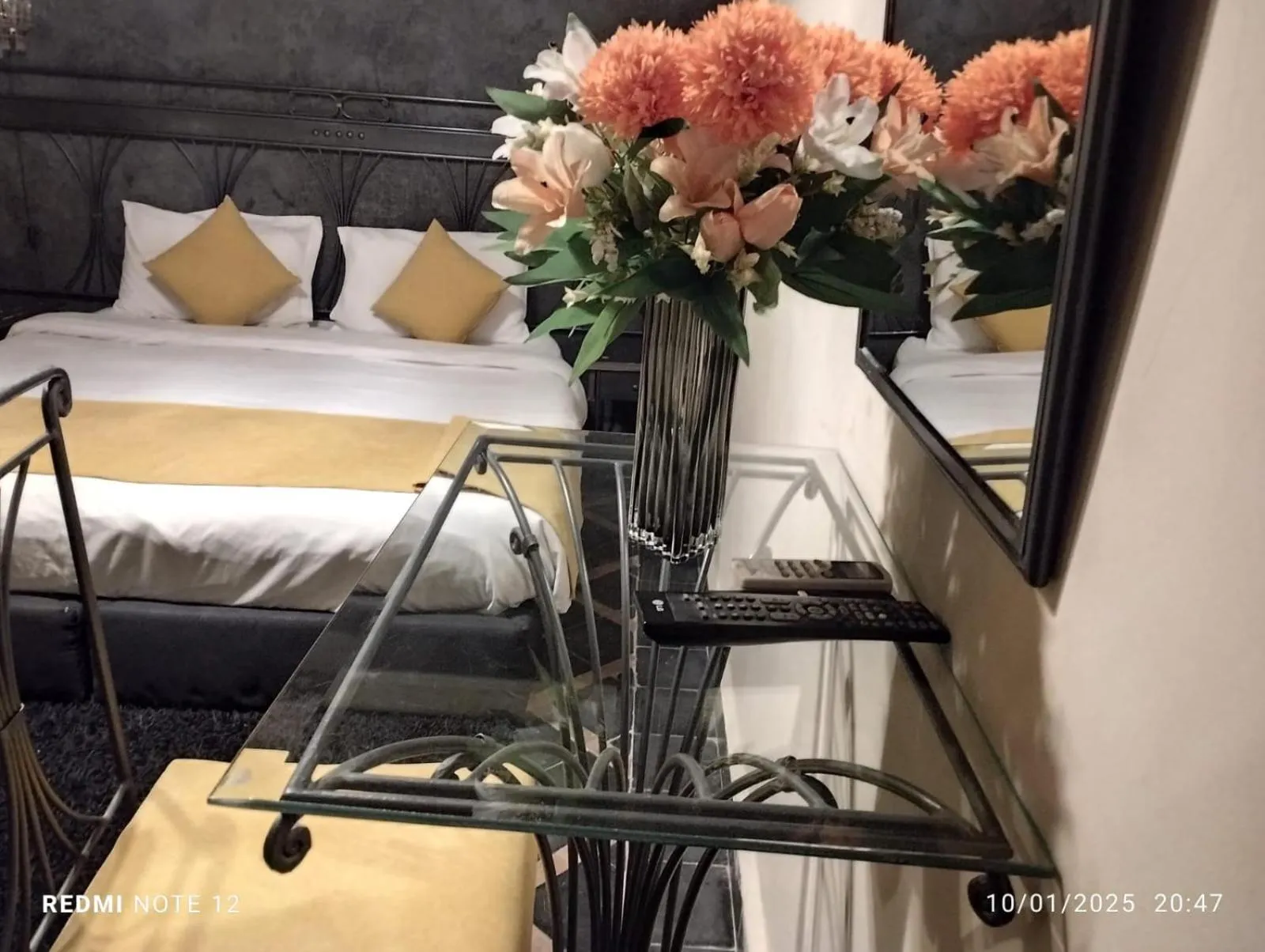 Bedroom, Bed in Riad Mille Et Une Nuits