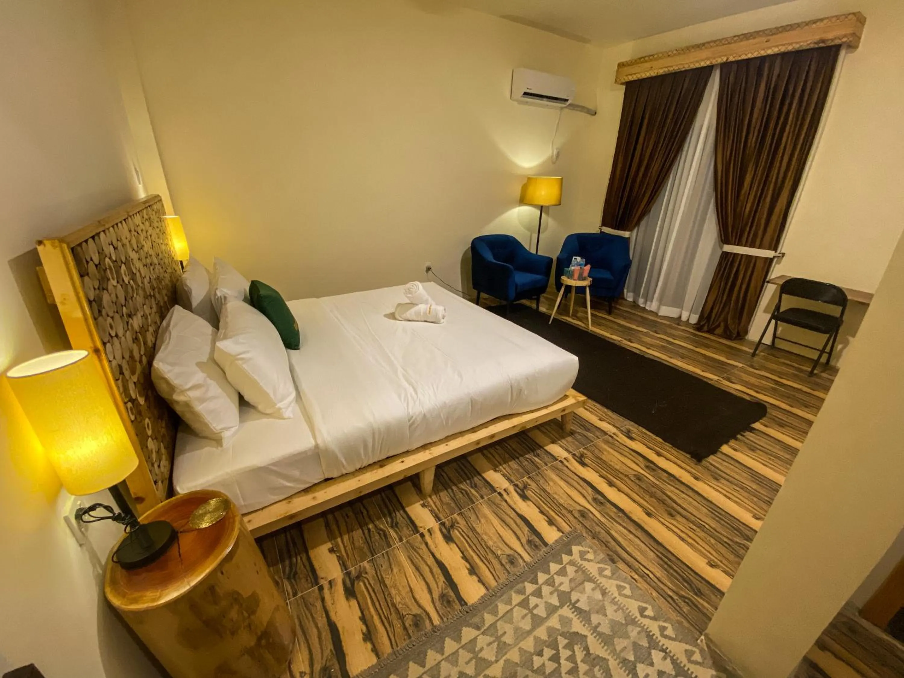 Bed in Dumani Nagar Hotel & Resort