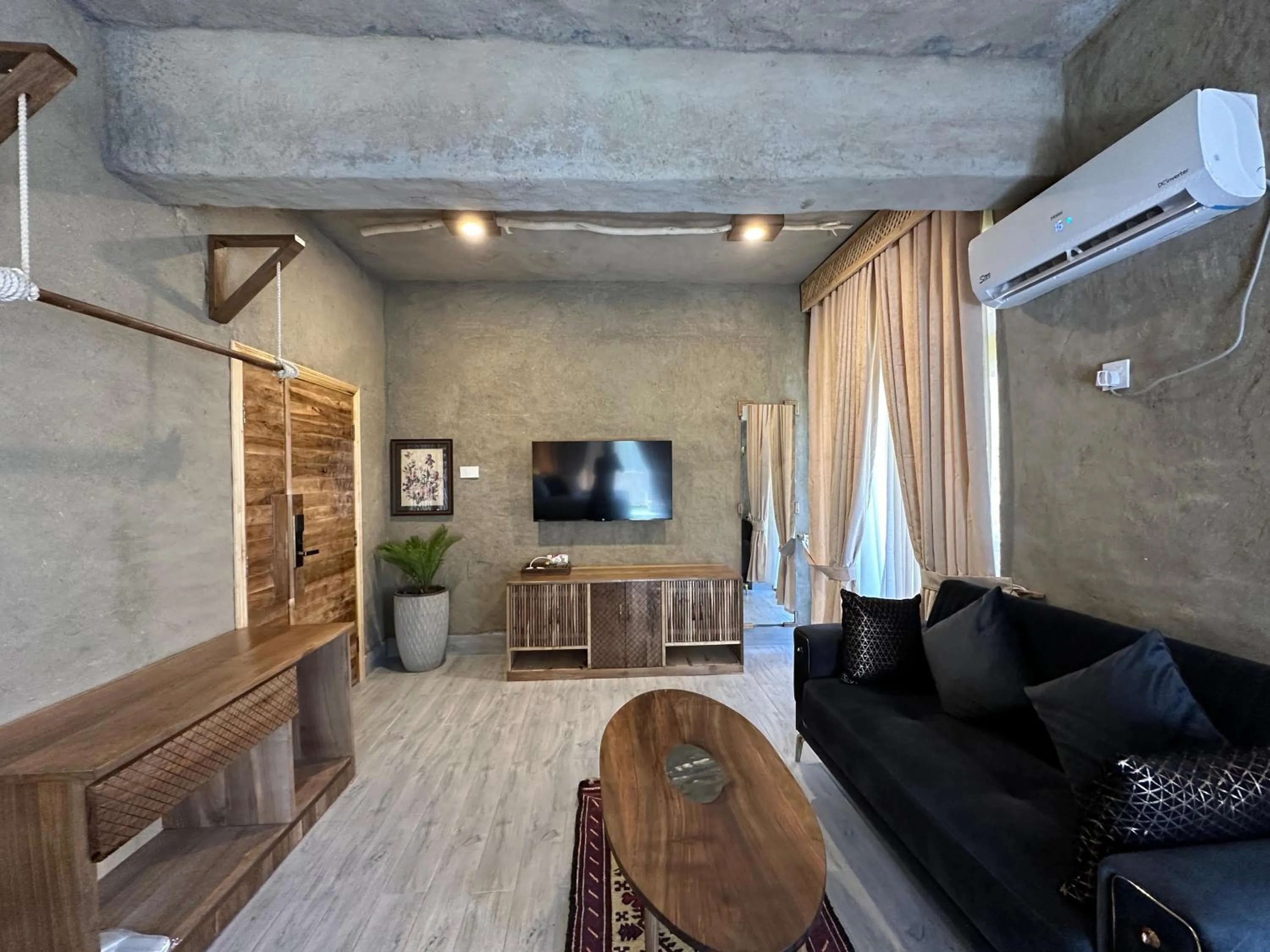 Seating area in Dumani Nagar Hotel & Resort