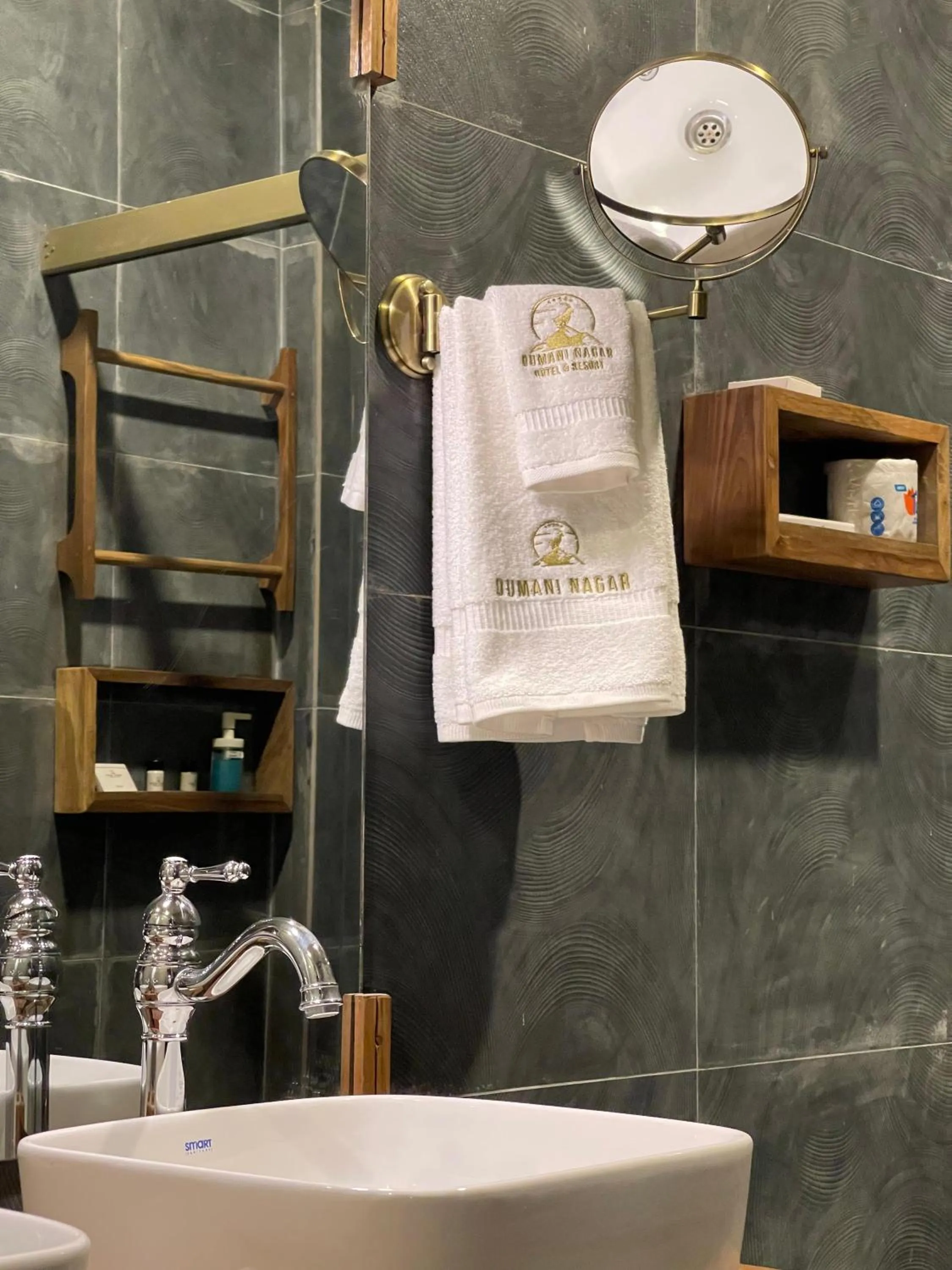 Bathroom in Dumani Nagar Hotel & Resort