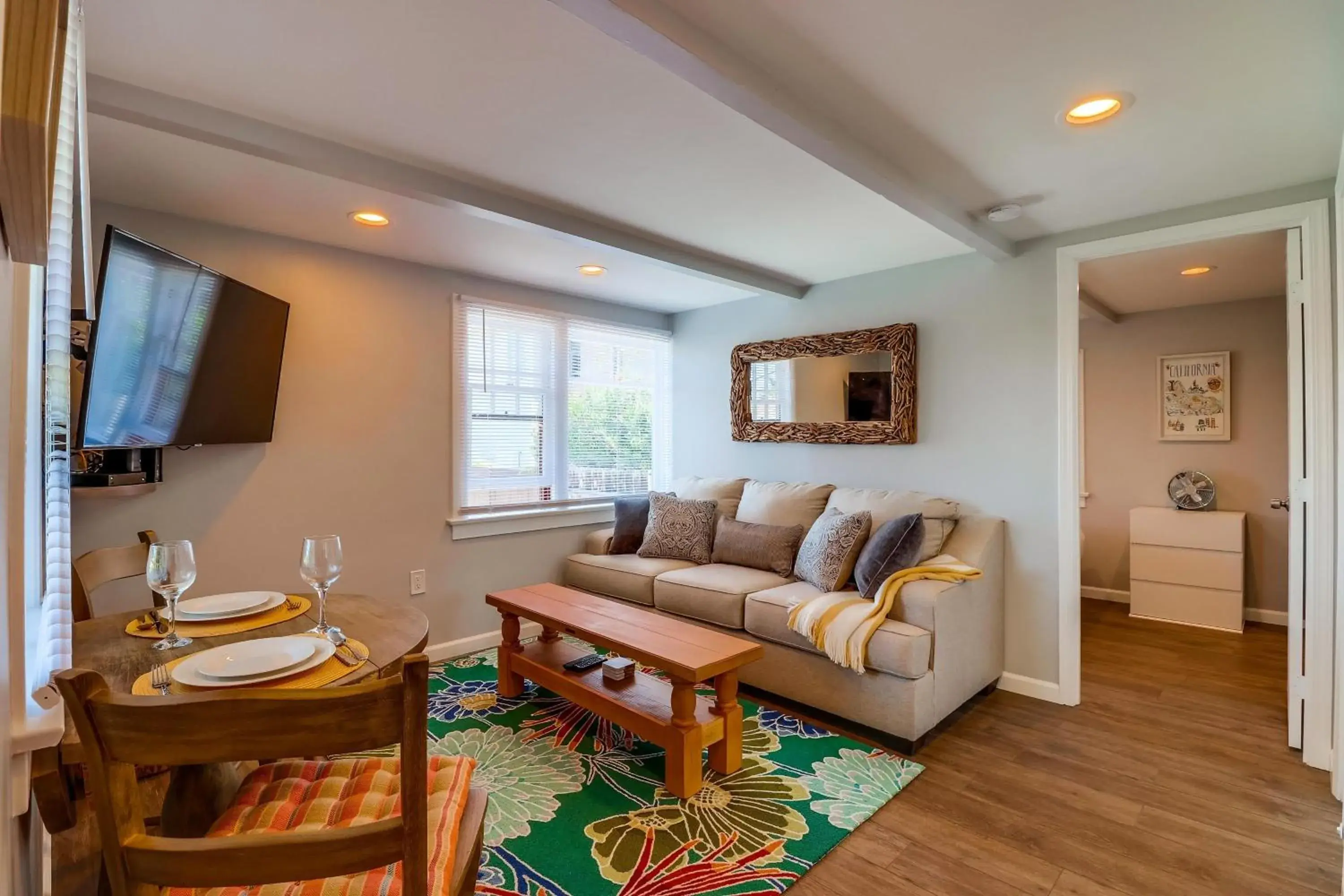 Bette's Bungalow Bette's Bungalow