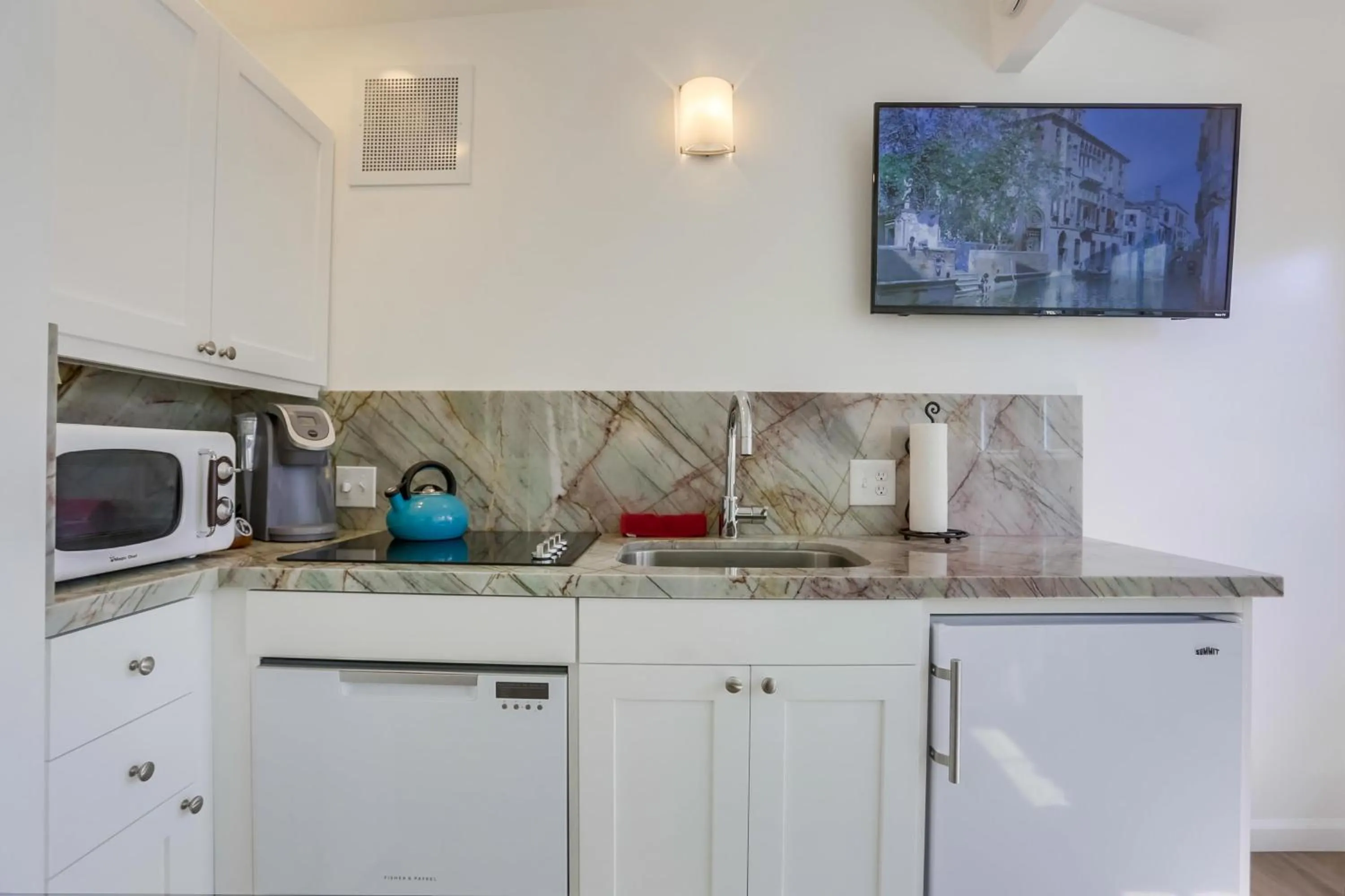 Surf and Sand Beach Bungalow