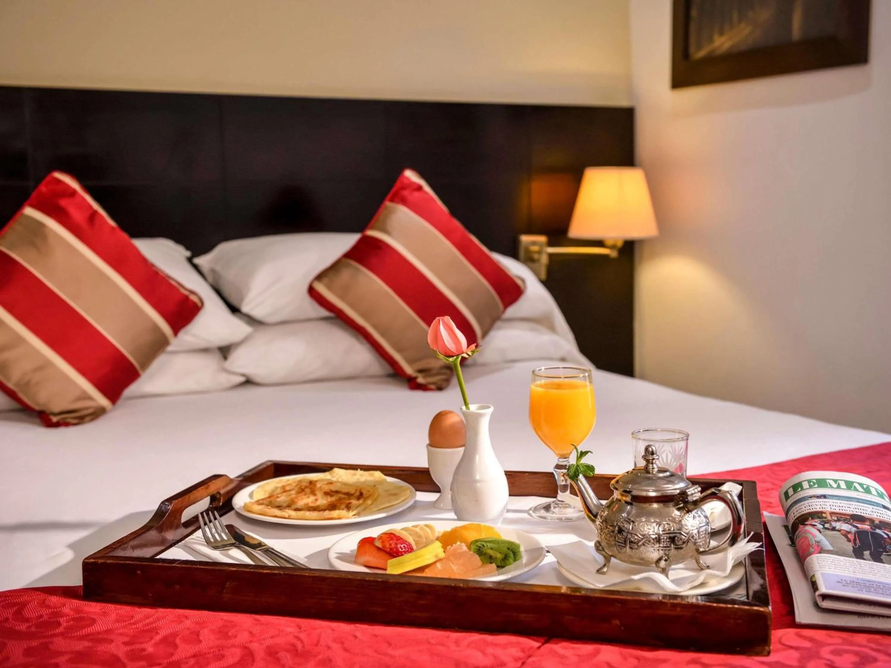 Breakfast, Bed in Mercure Shéhérazade Rabat