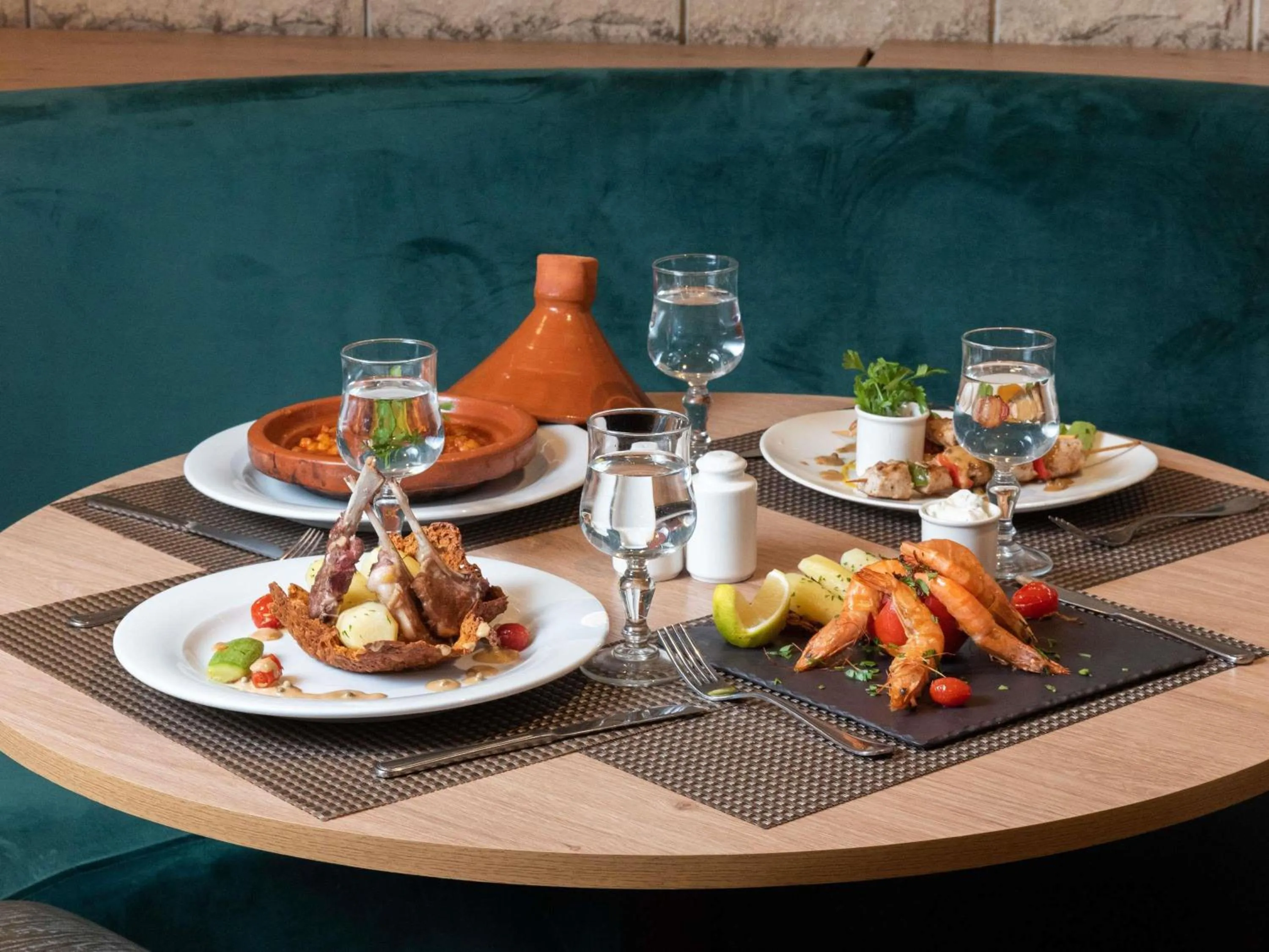 Restaurant/places to eat in Mercure Shéhérazade Rabat