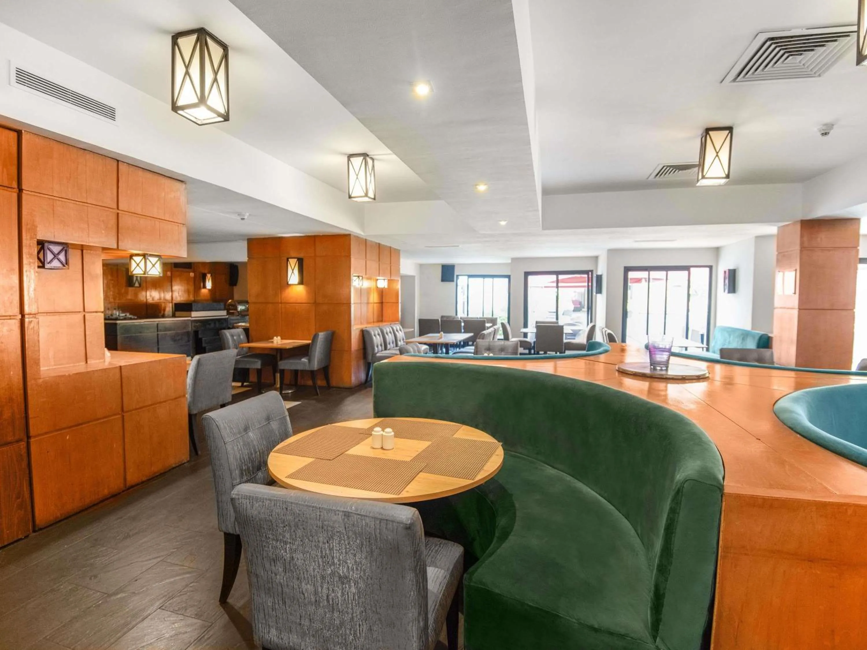 Restaurant/places to eat in Mercure Shéhérazade Rabat