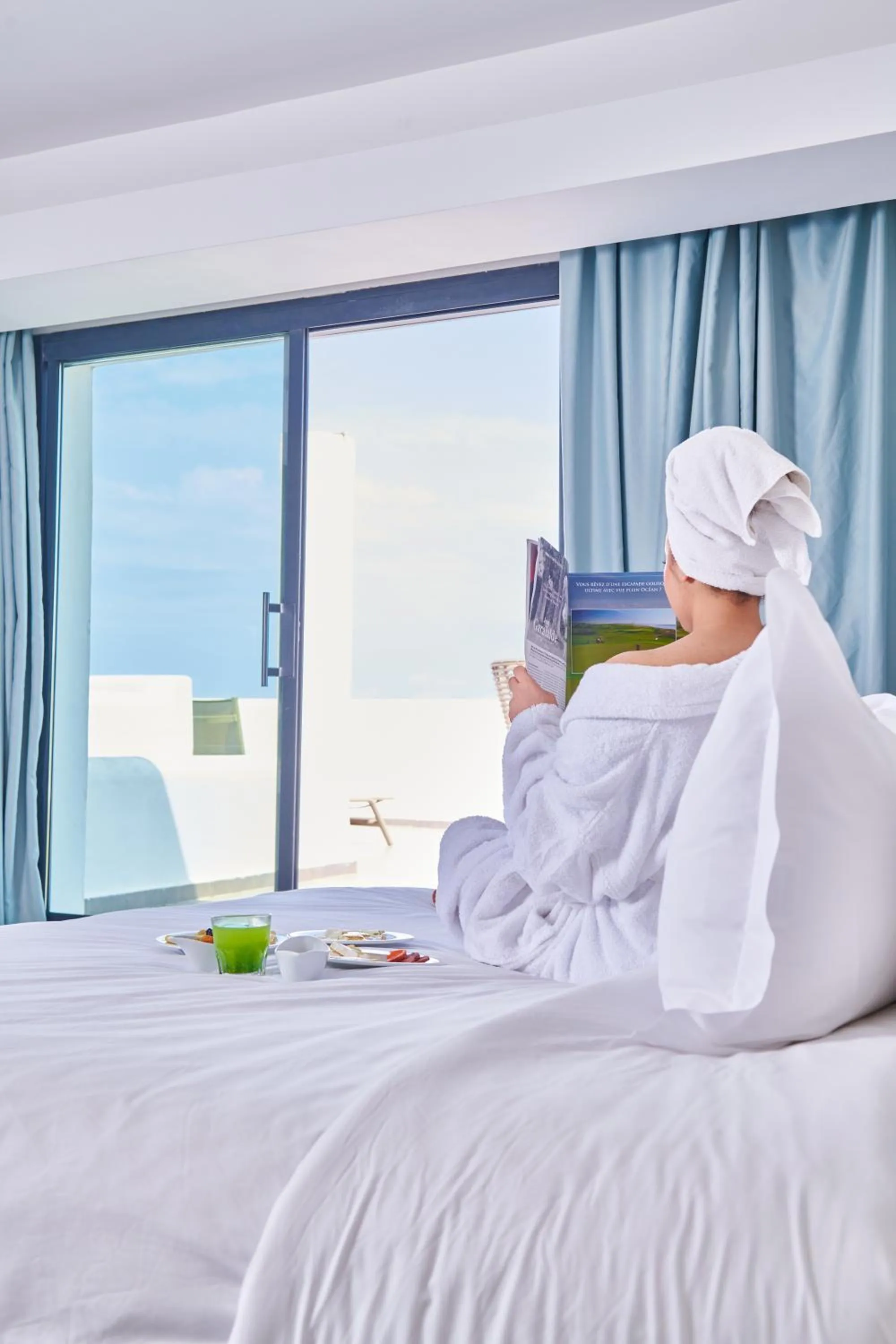 People, Bed in Pullman Mazagan Royal Golf & Spa