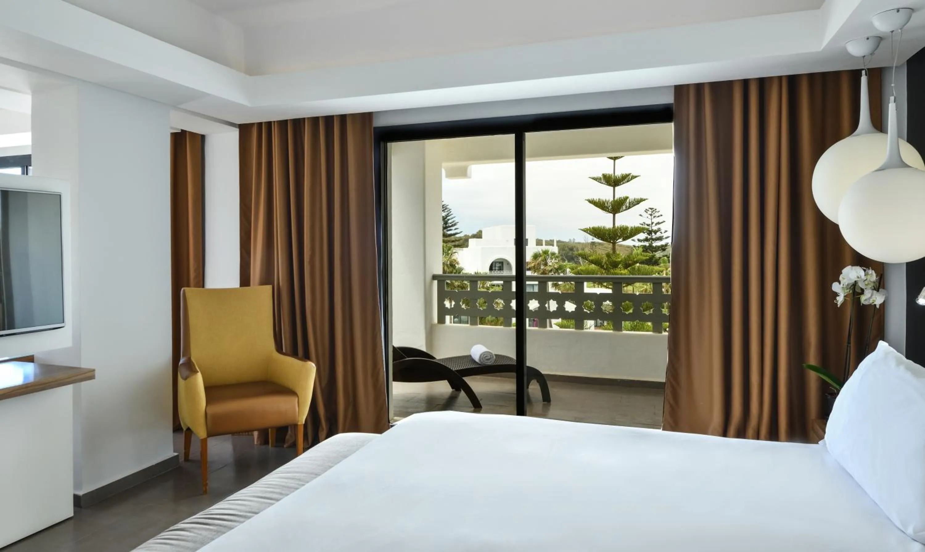 View (from property/room), Bed in Pullman Mazagan Royal Golf & Spa