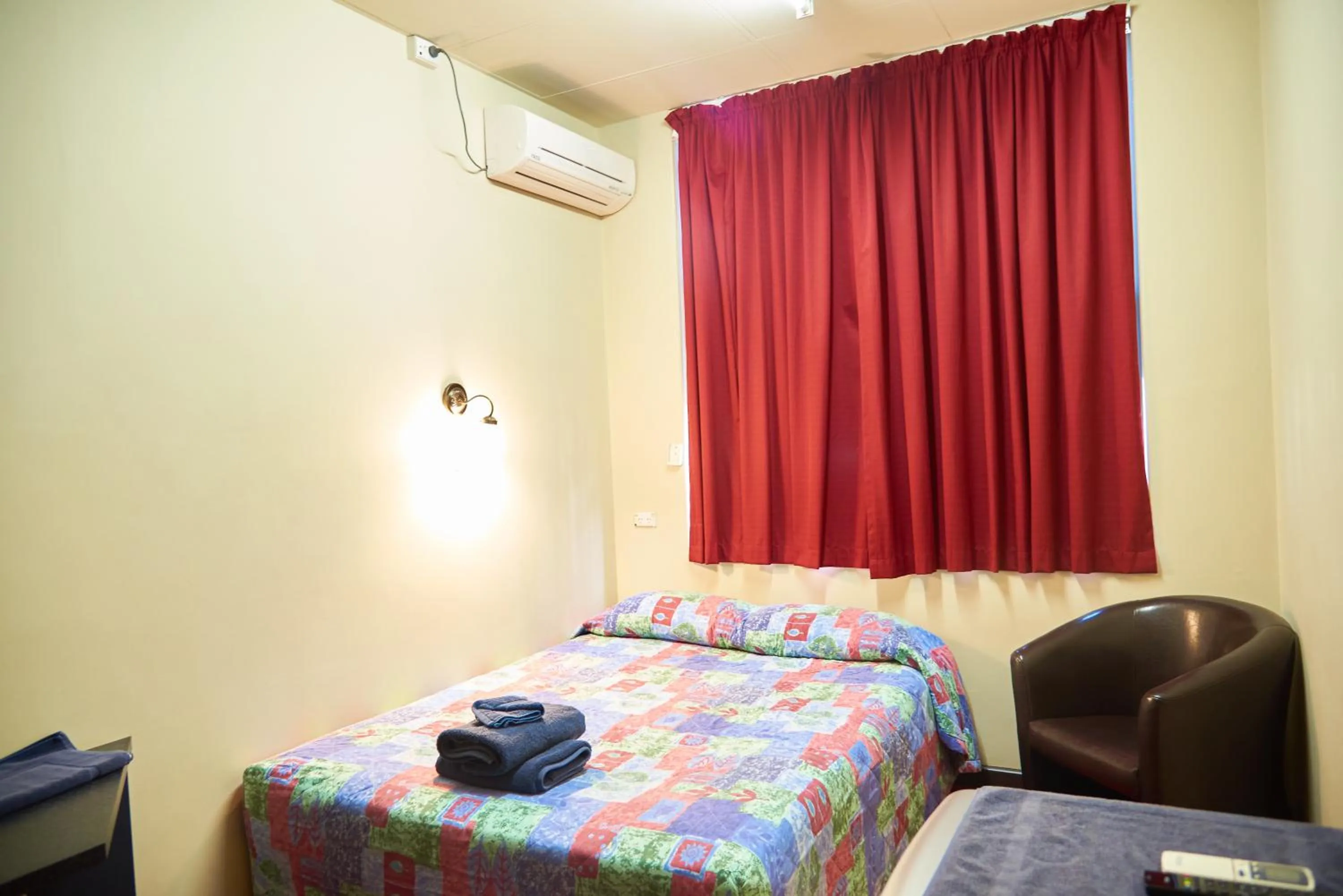 Bed in Mirambeena Motel