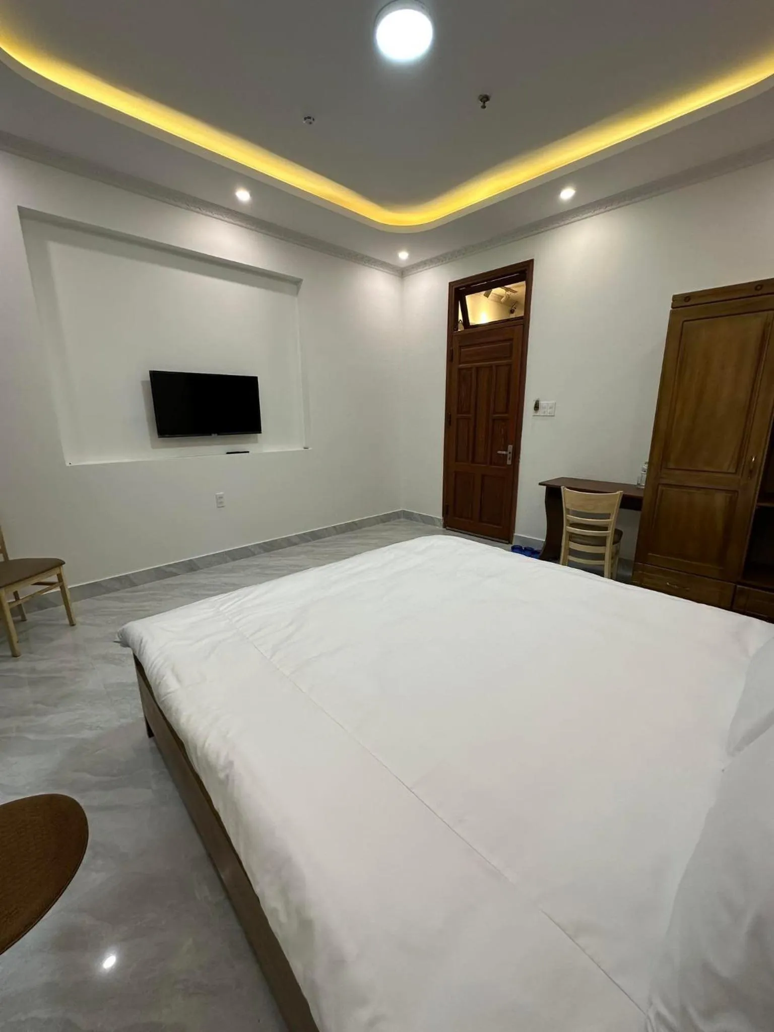 Bed in LES AMIS HOTEL ĐÀ LẠT