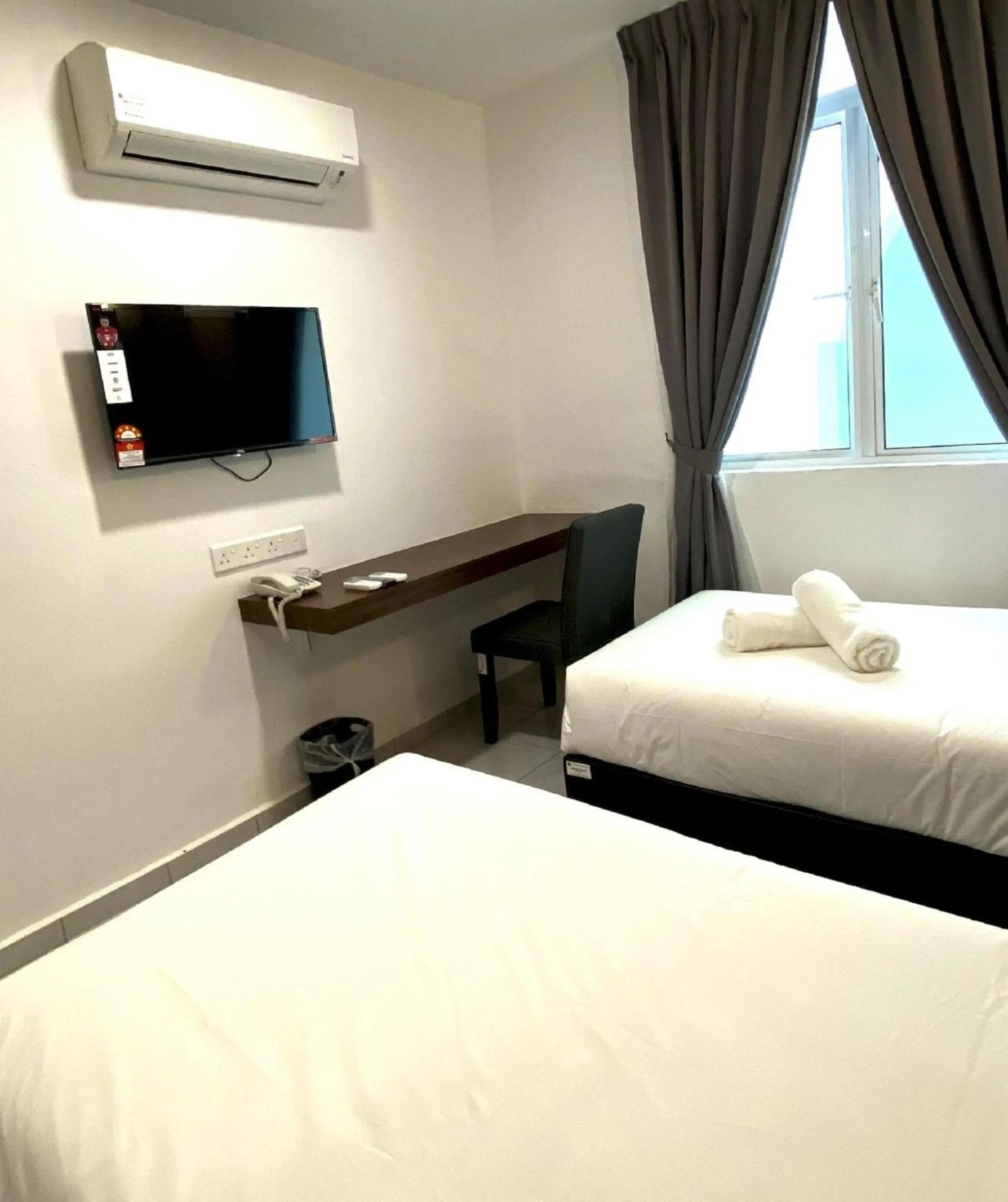 Photo of the whole room, Bed in Capital O 90756 Cara Hulu Hotel