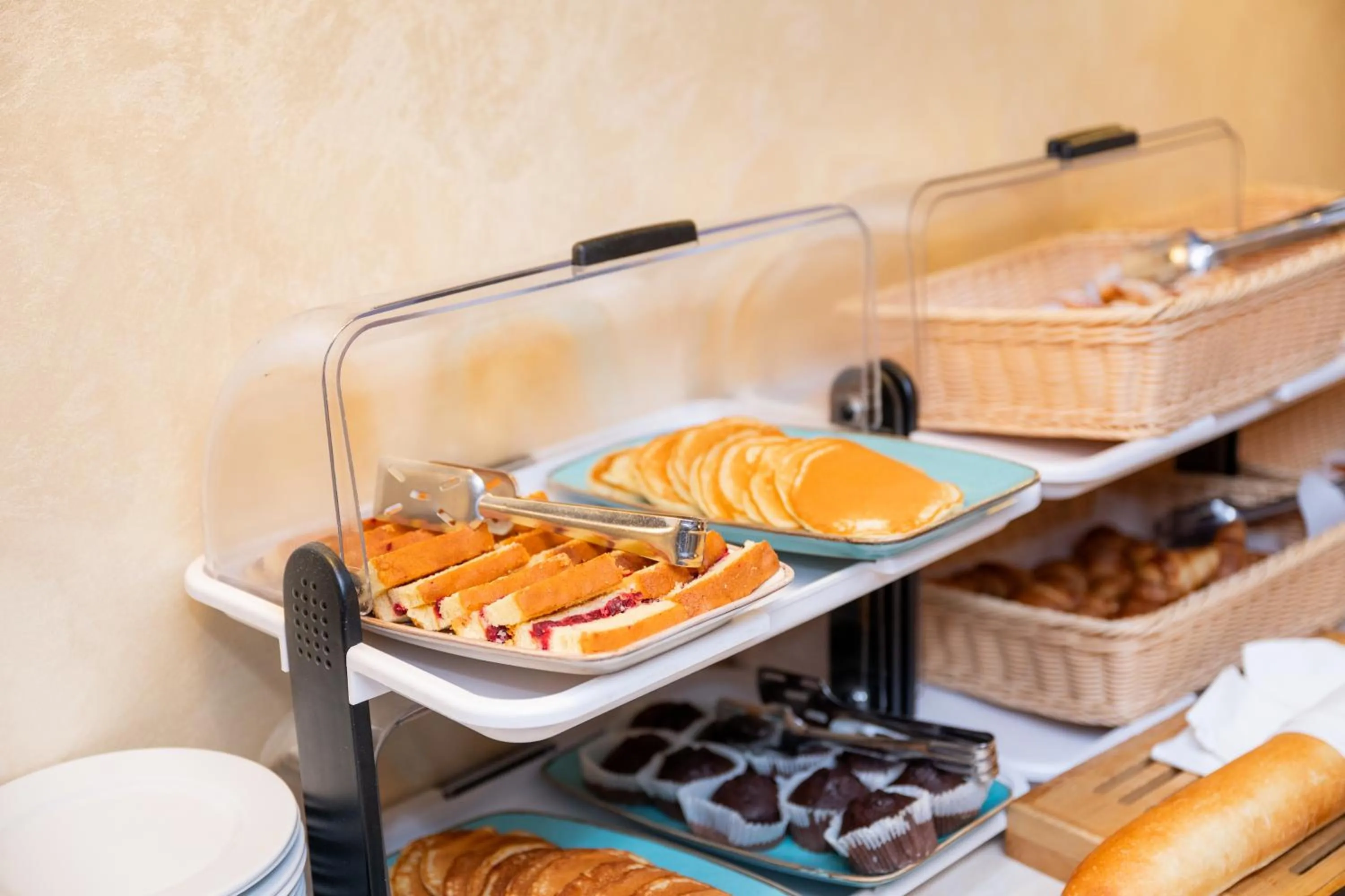 Buffet breakfast in Kopernikus Hotel Prag