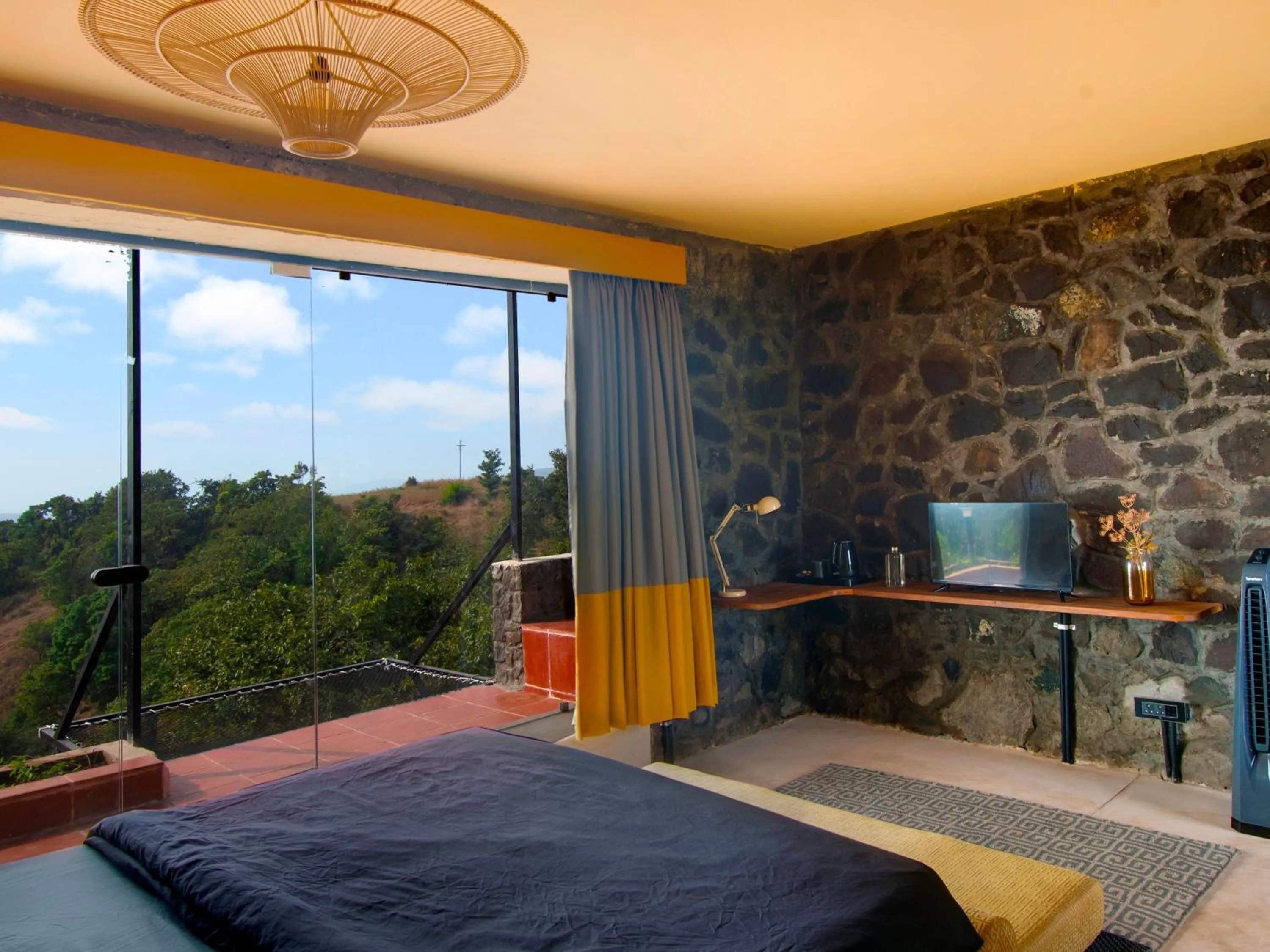 Bed in The Hosteller Bhandardara