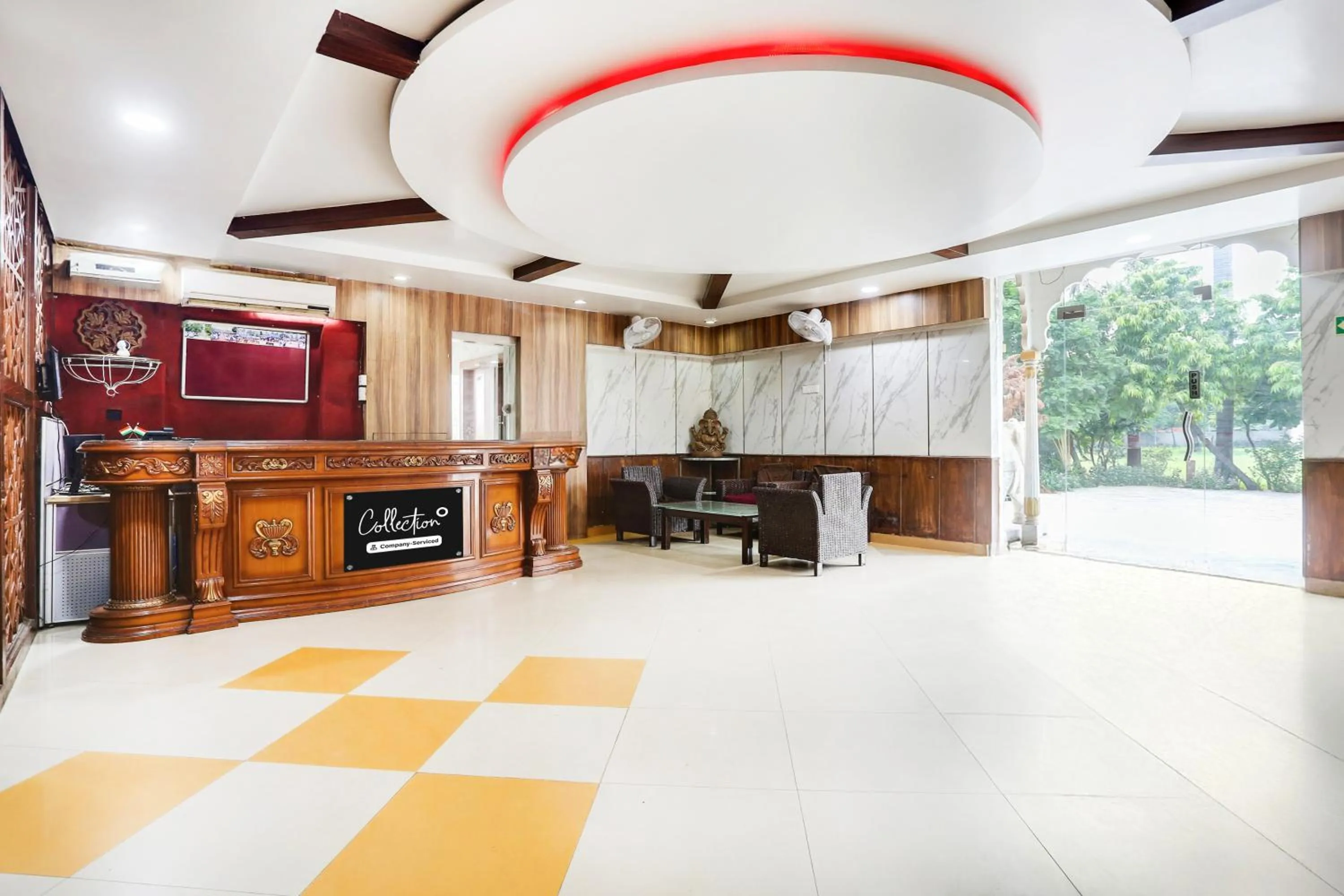 Lobby or reception in Super Collection O Bhiwadi