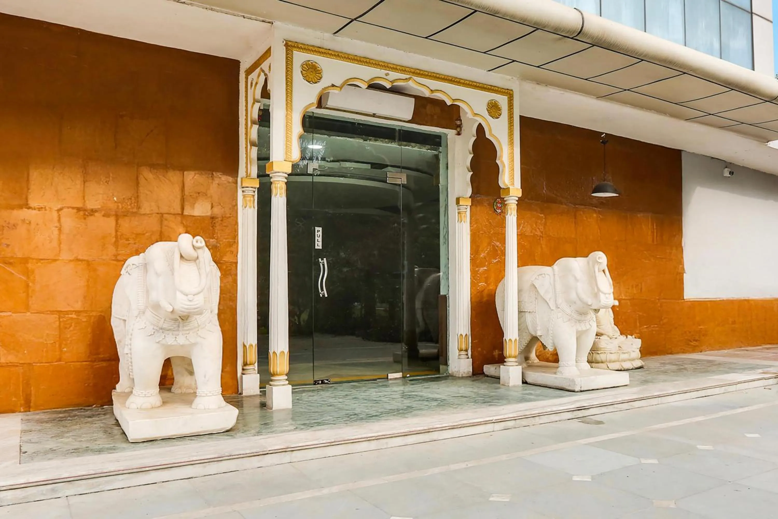 Facade/entrance in Super Collection O Bhiwadi