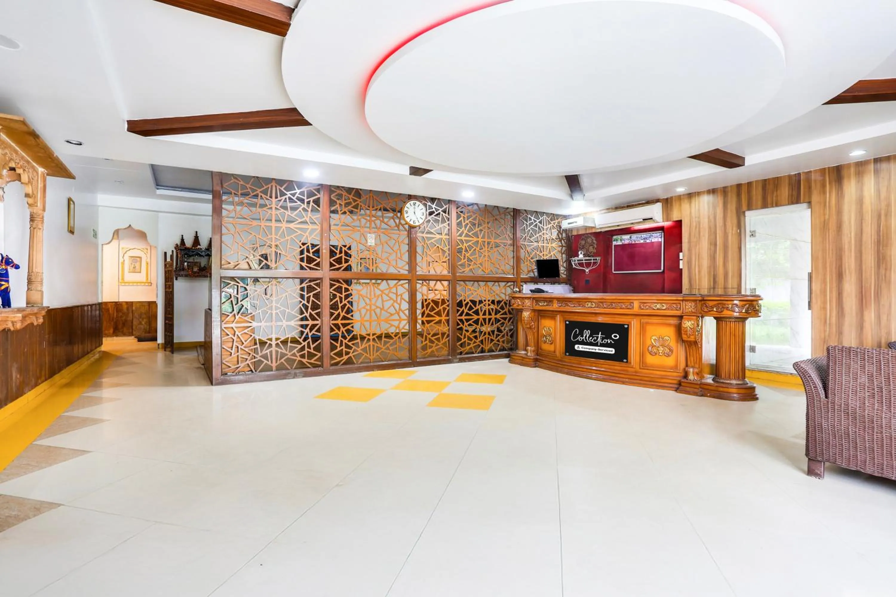 Lobby or reception in Super Collection O Bhiwadi