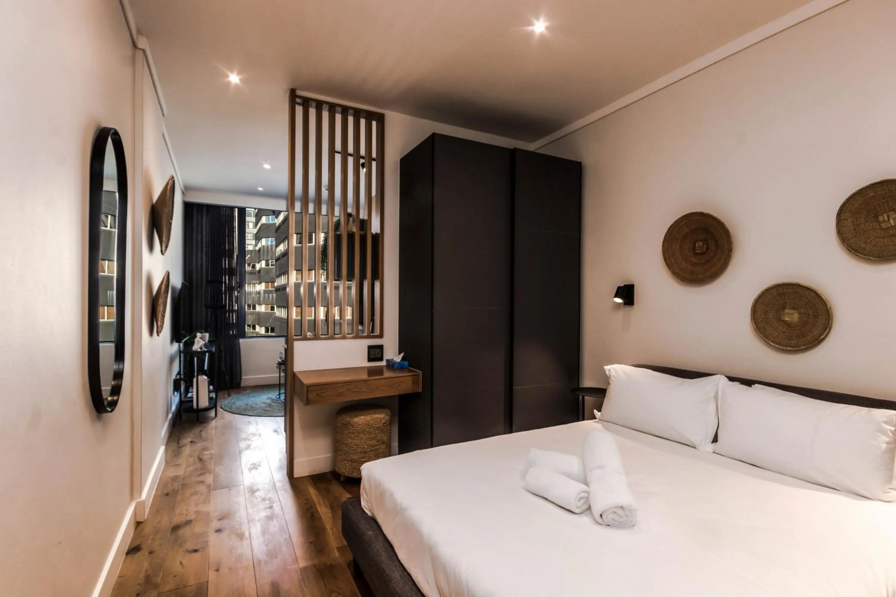 Bedroom, Bed in The Barracks Apartments