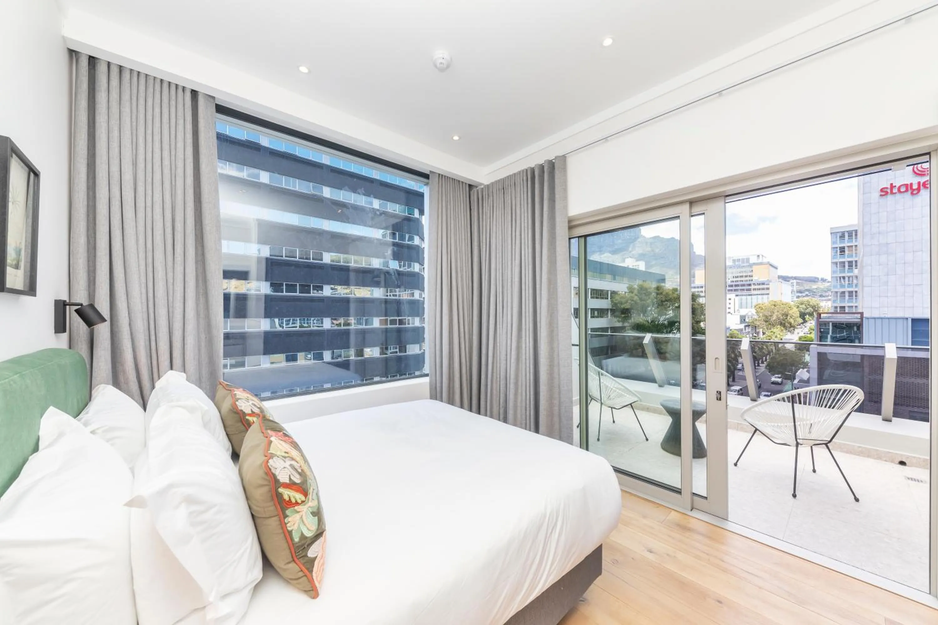 Balcony/Terrace, Bed in The Barracks Apartments