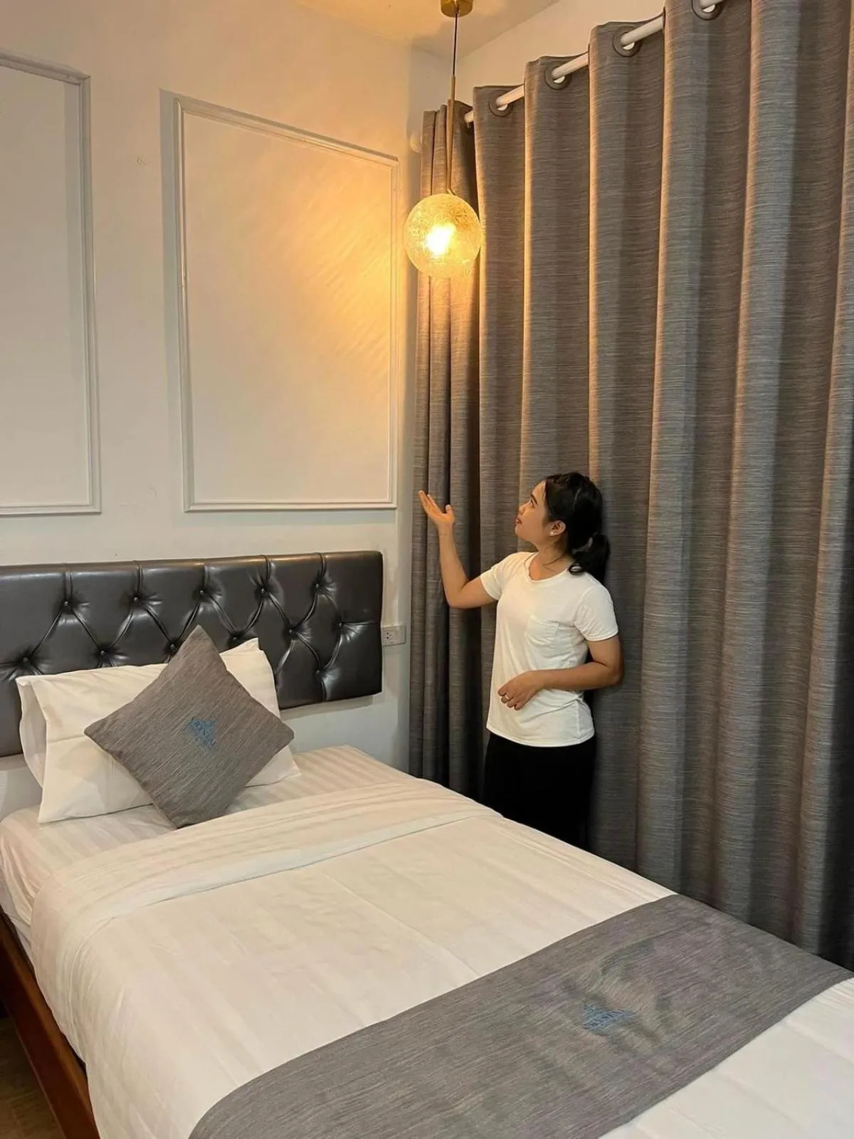 Bed in VangVieng Crystal Boutique Hotel