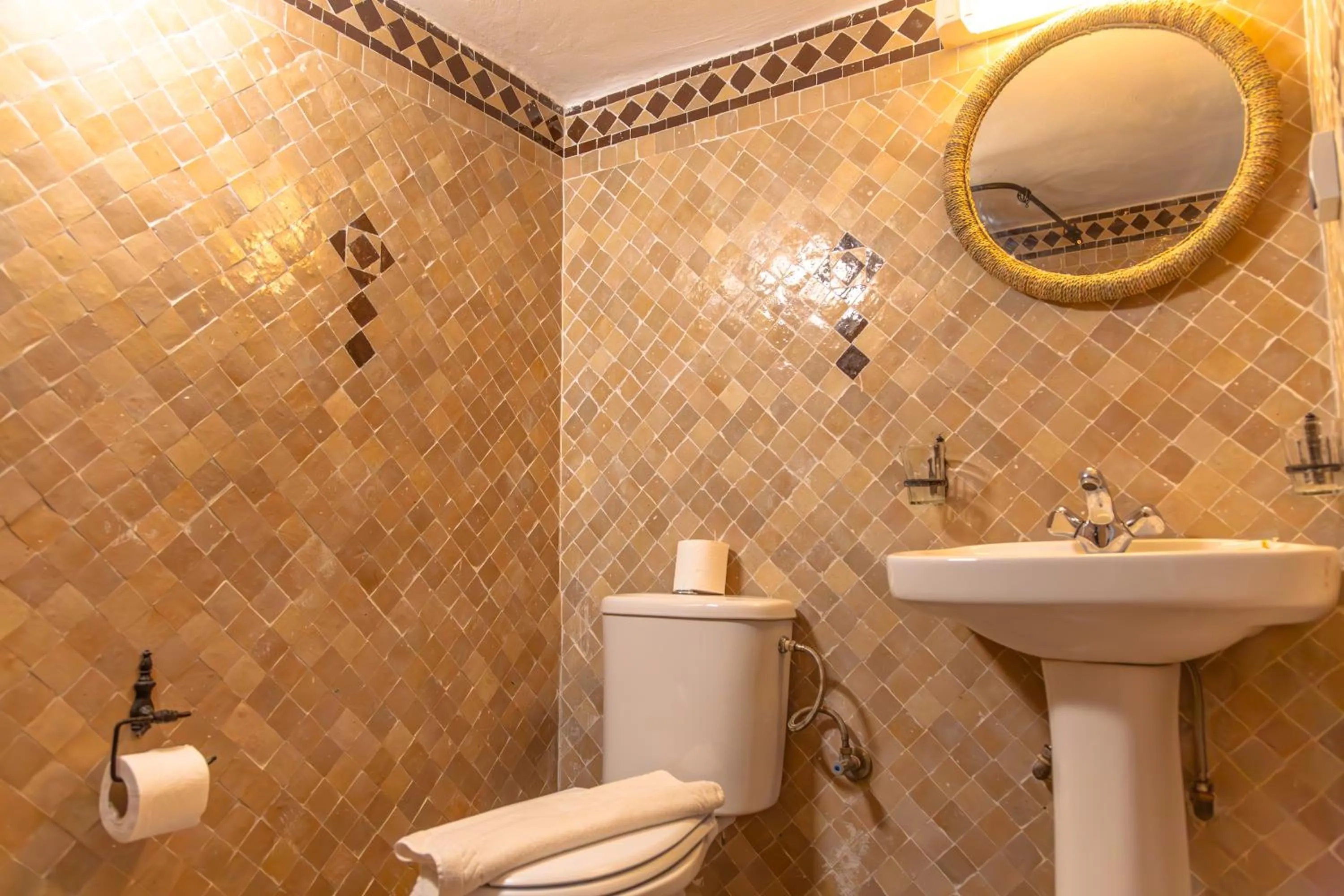 Shower in Riad Al Madina