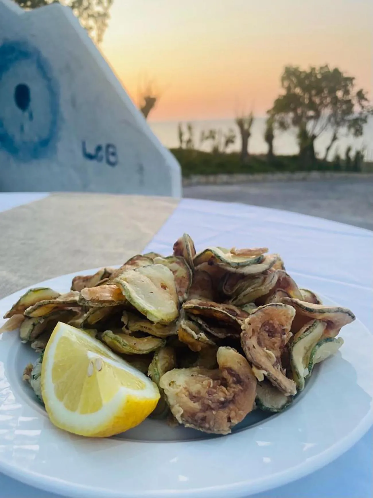 Restaurant/places to eat in Lassion Hotel