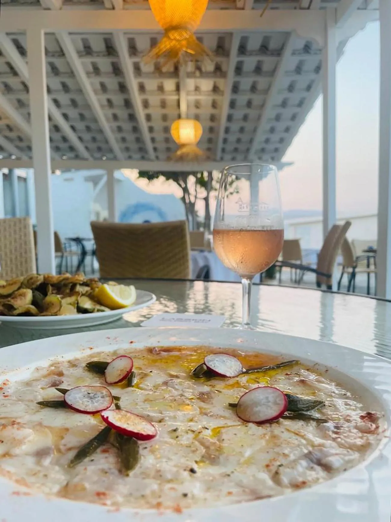 Food and drinks in Lassion Hotel