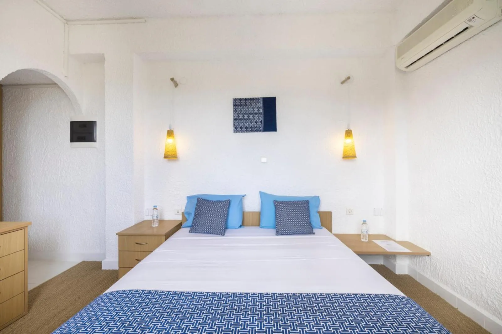 Bed in Lassion Hotel