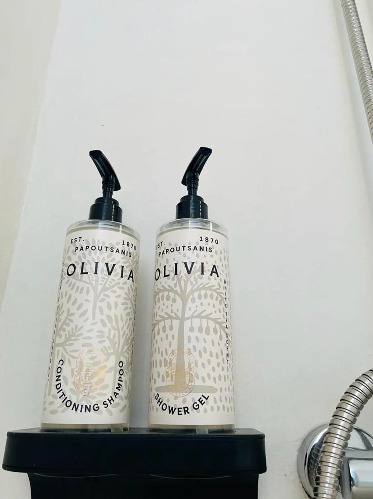 Bathroom in Lassion Hotel