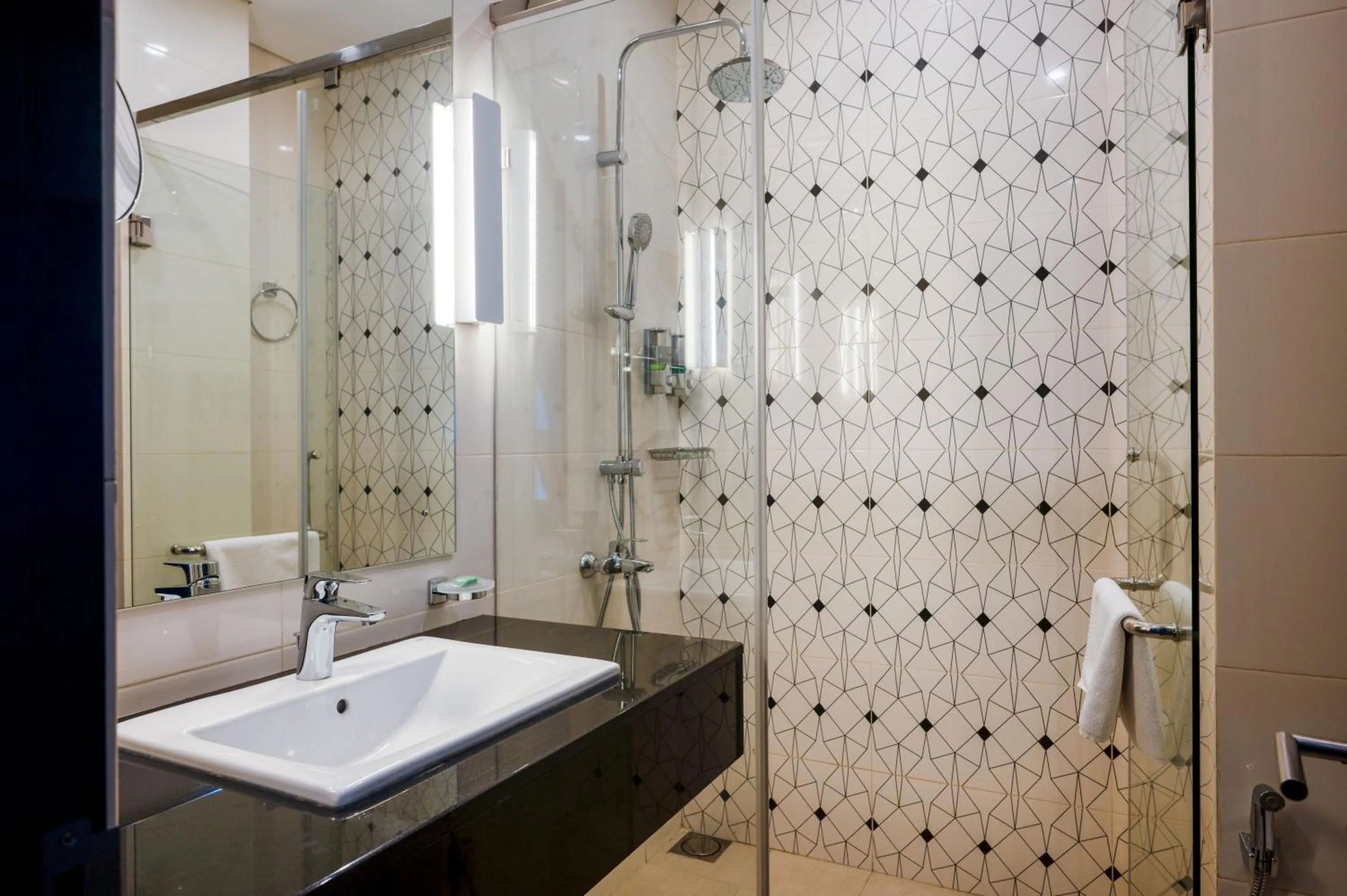 Shower in Orion City Hotel