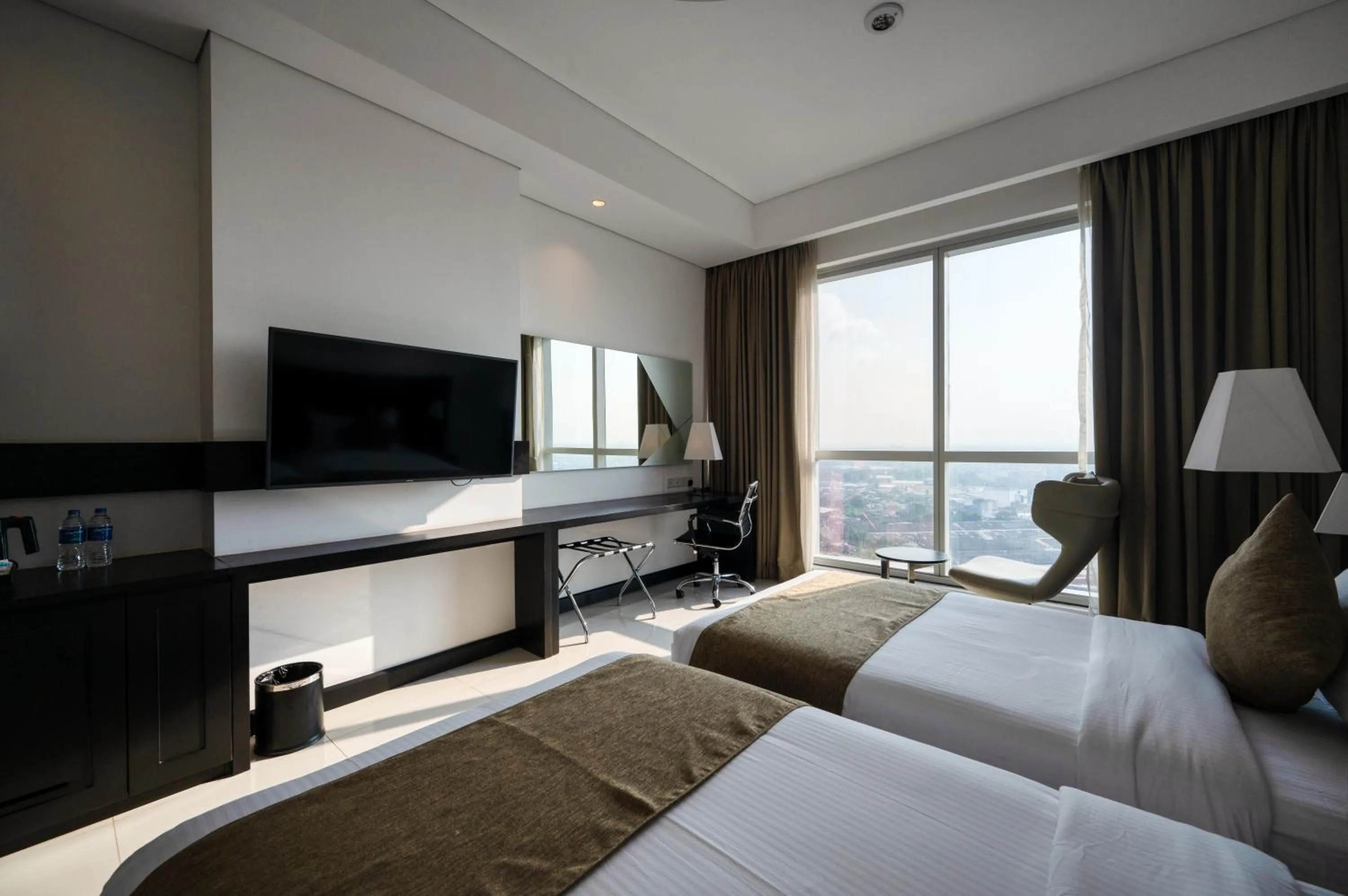 Bed in Orion City Hotel