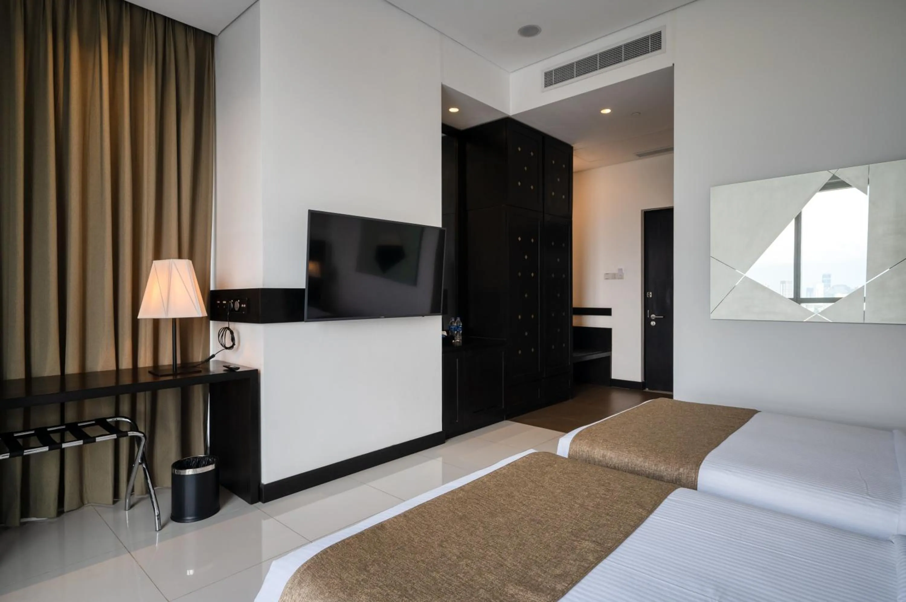 Bed in Orion City Hotel