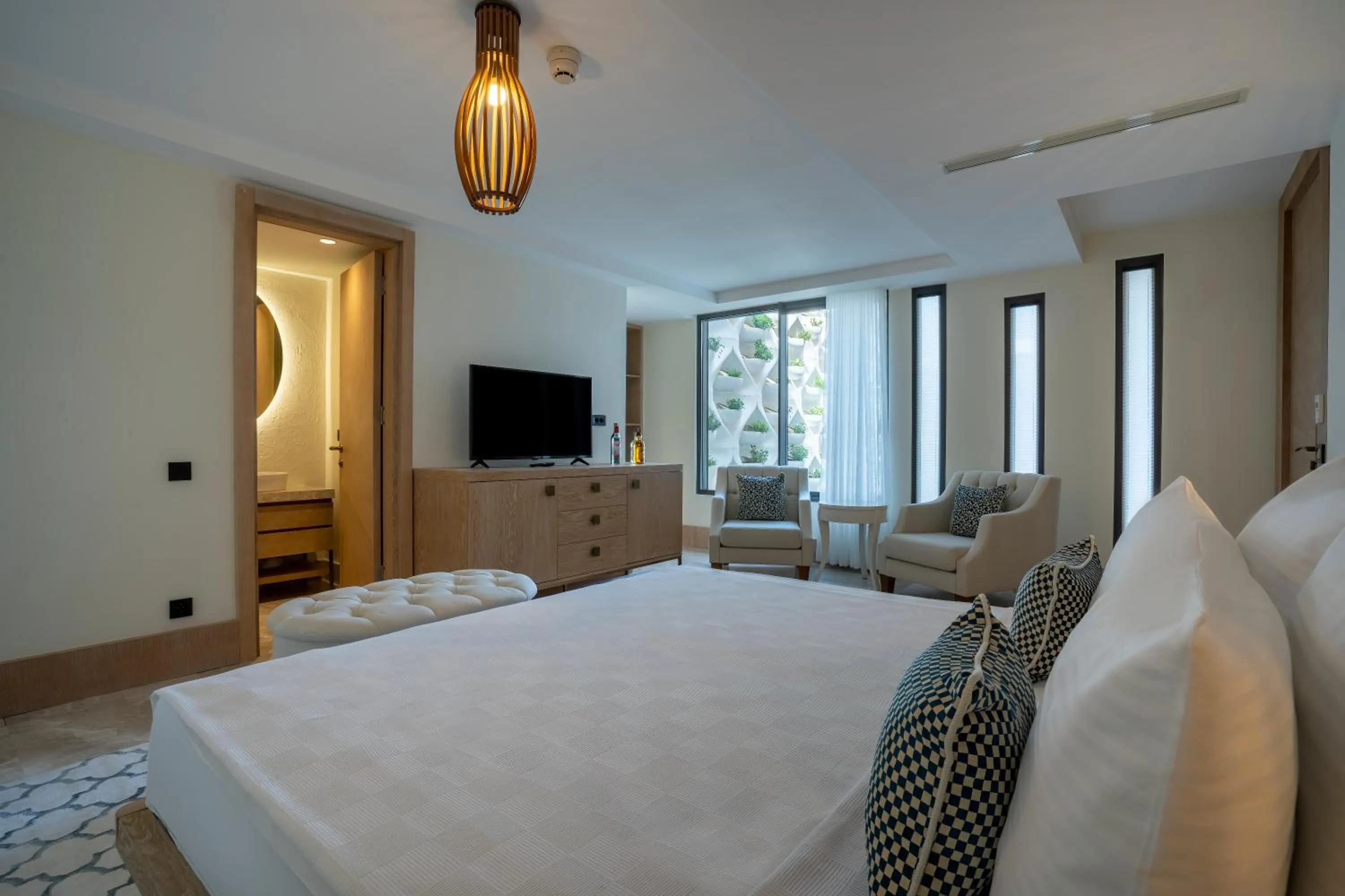 TV and multimedia, Bed in Swissôtel Living Bodrum