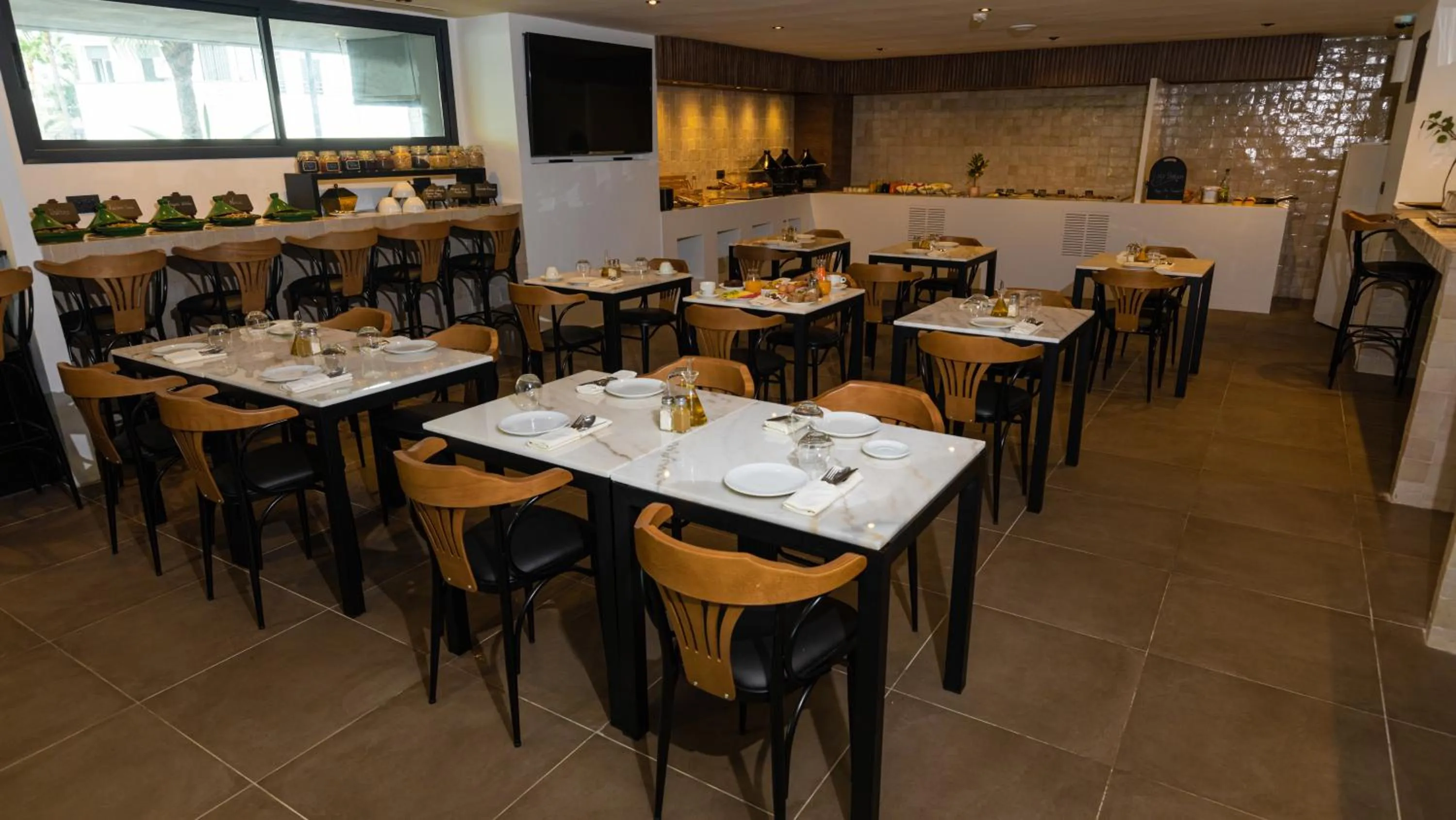 Food and drinks in JM Suites Hotel Eco-Friendly Casablanca