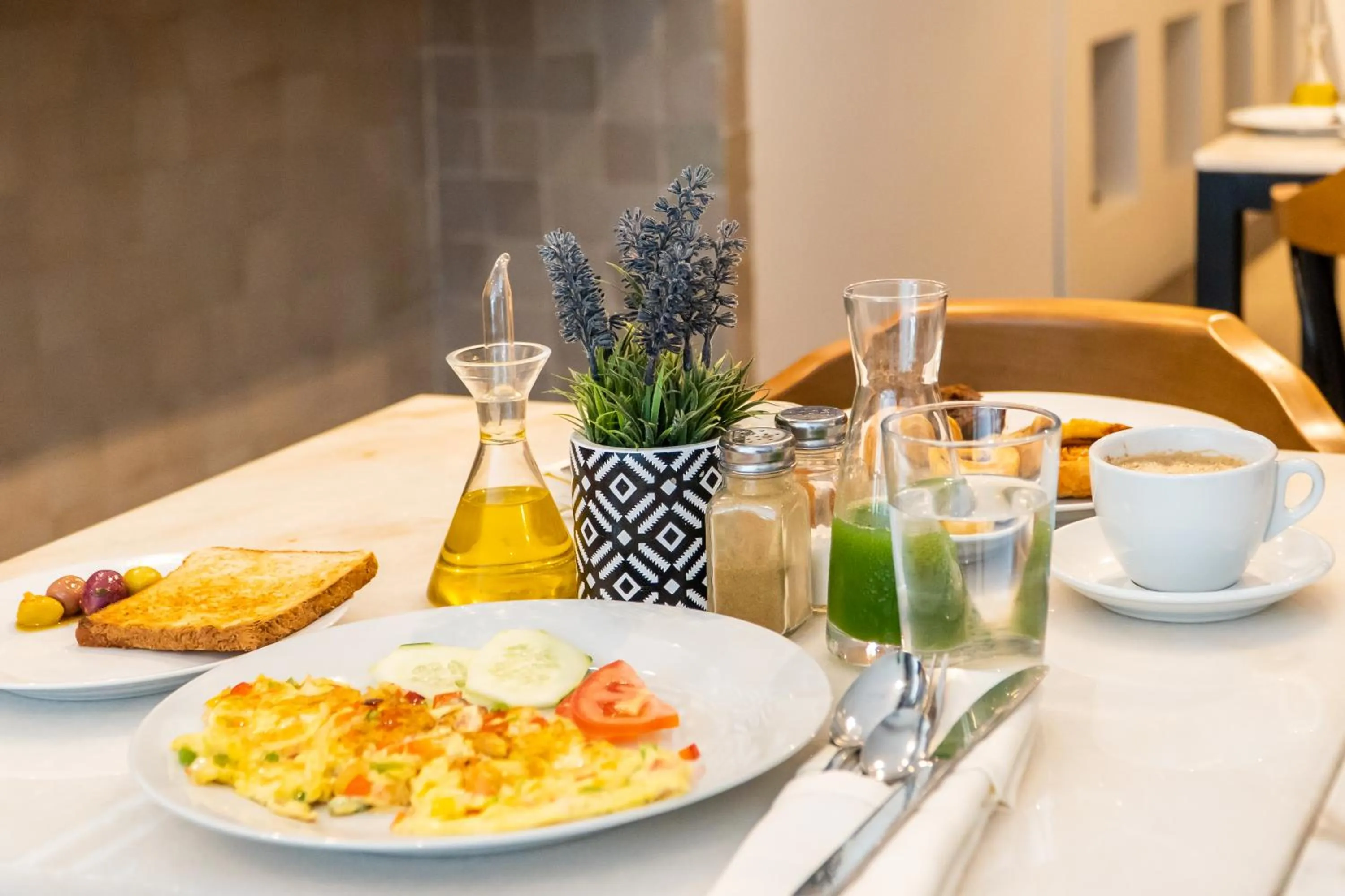 Breakfast in JM Suites Hotel Eco-Friendly Casablanca