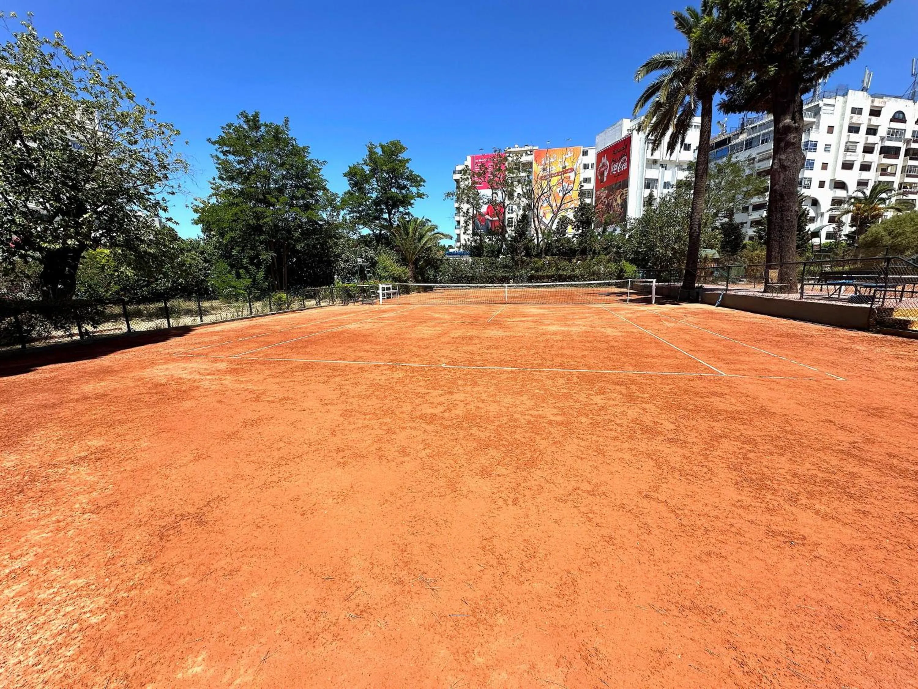 Tennis court in El Minzah Hotel
