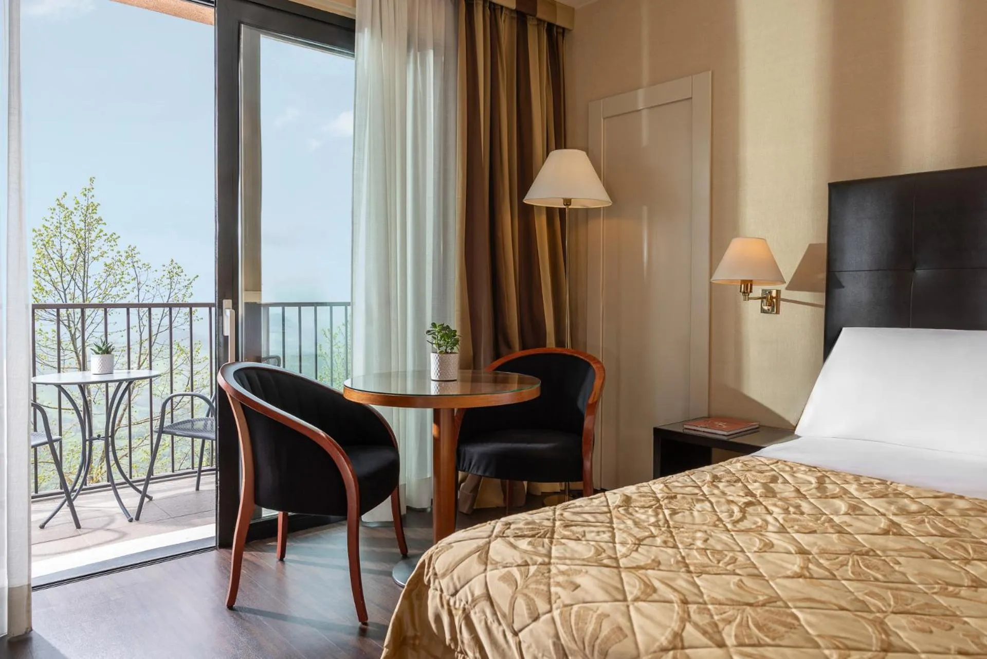 View (from property/room), Bed in Grand Hotel San Marino