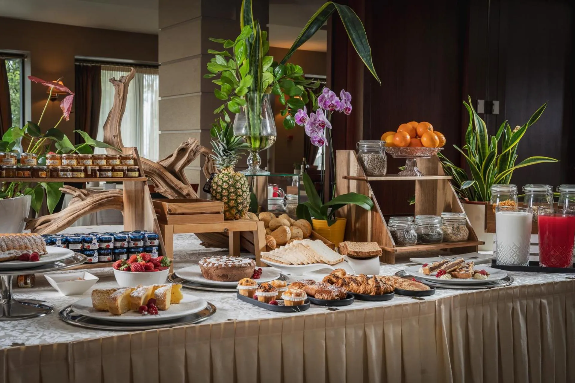 Breakfast in Grand Hotel San Marino