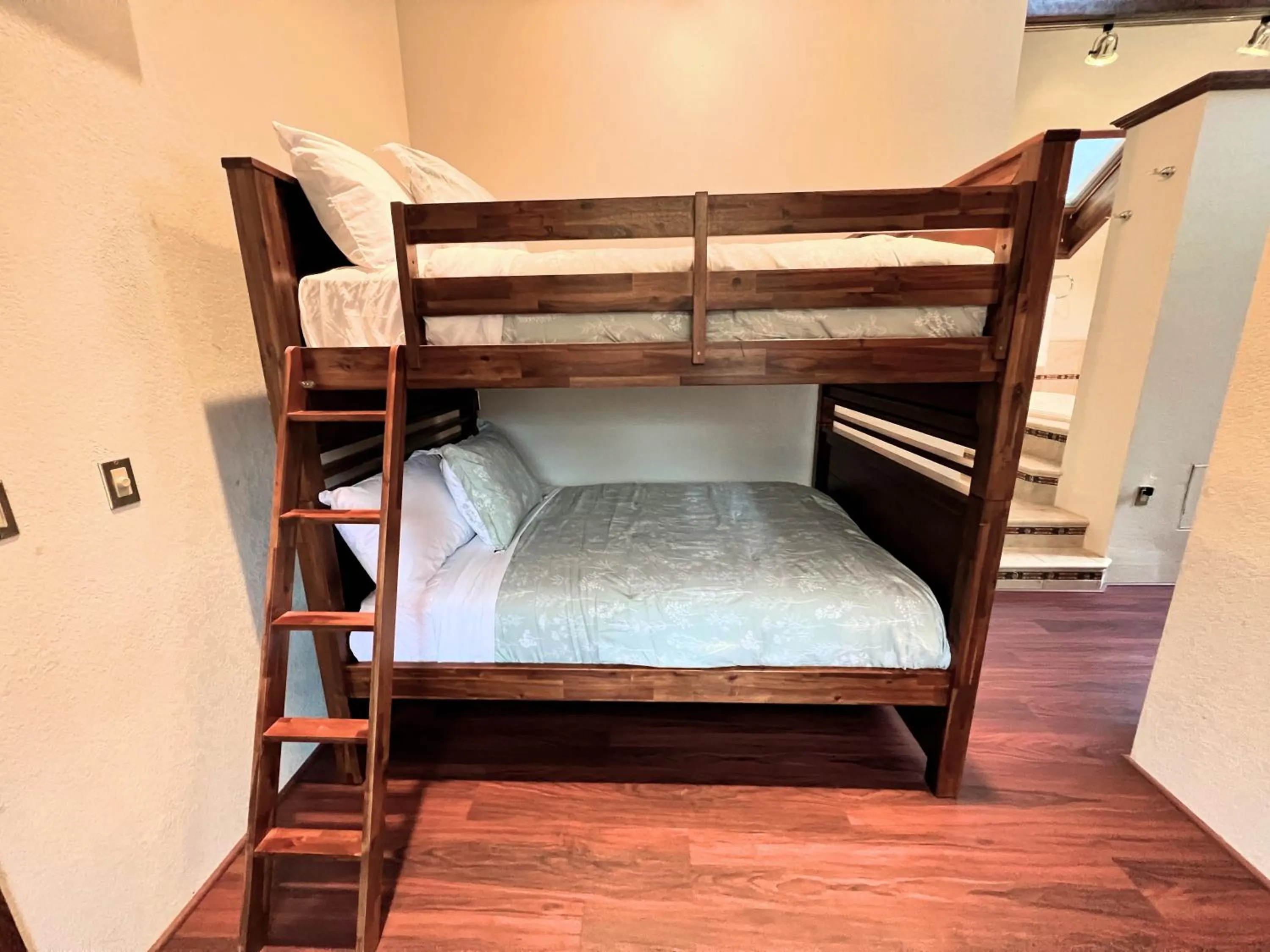 Bed in Cityside Big Mountain Lodge