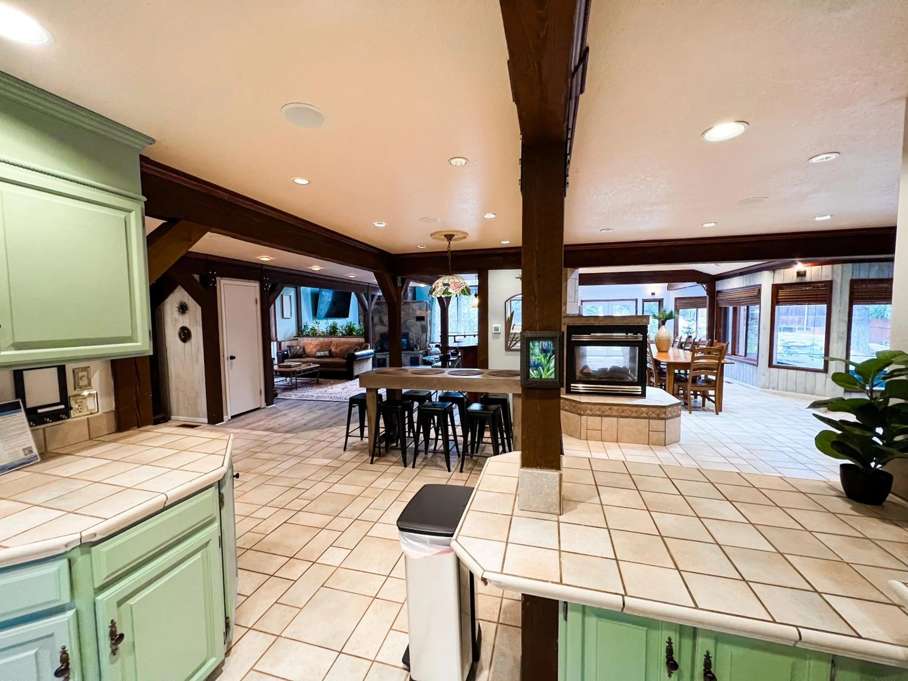 Cityside Big Mountain Lodge