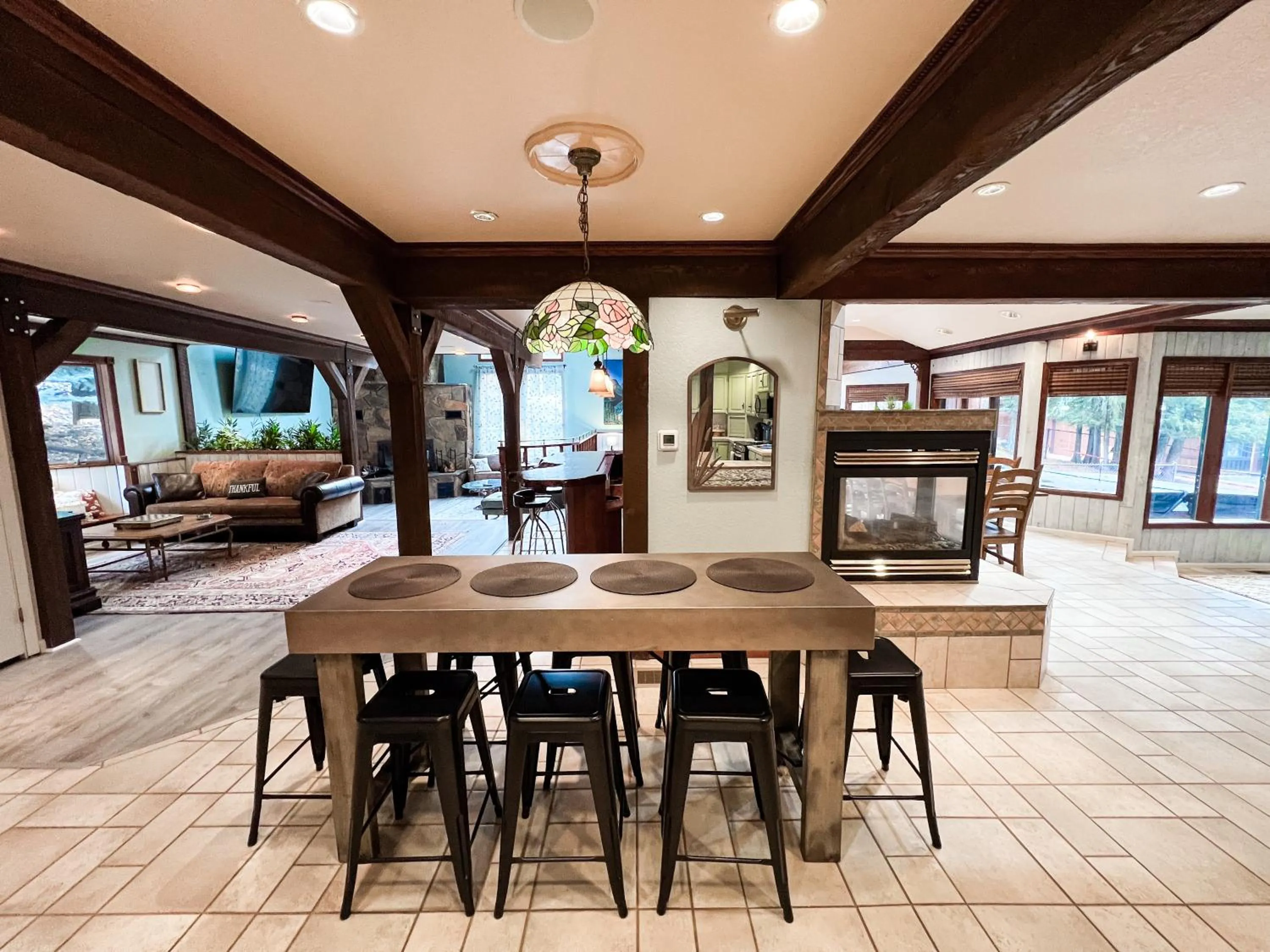 Cityside Big Mountain Lodge