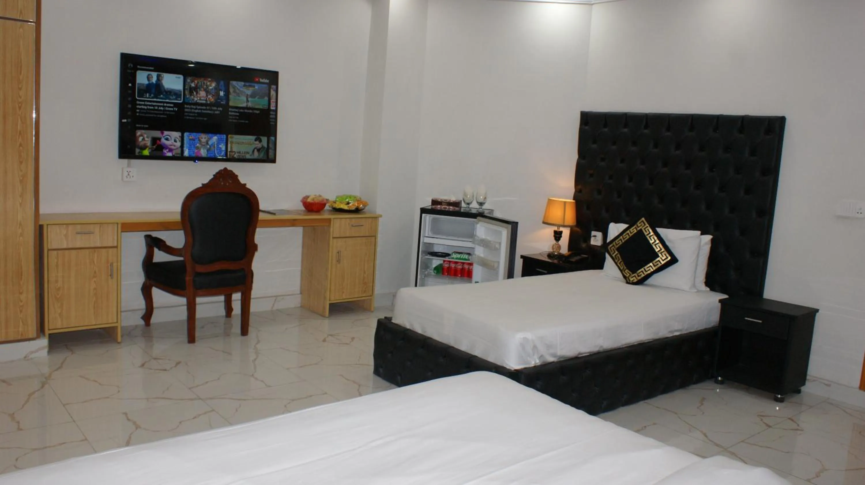 Bed in Hotel Orange One