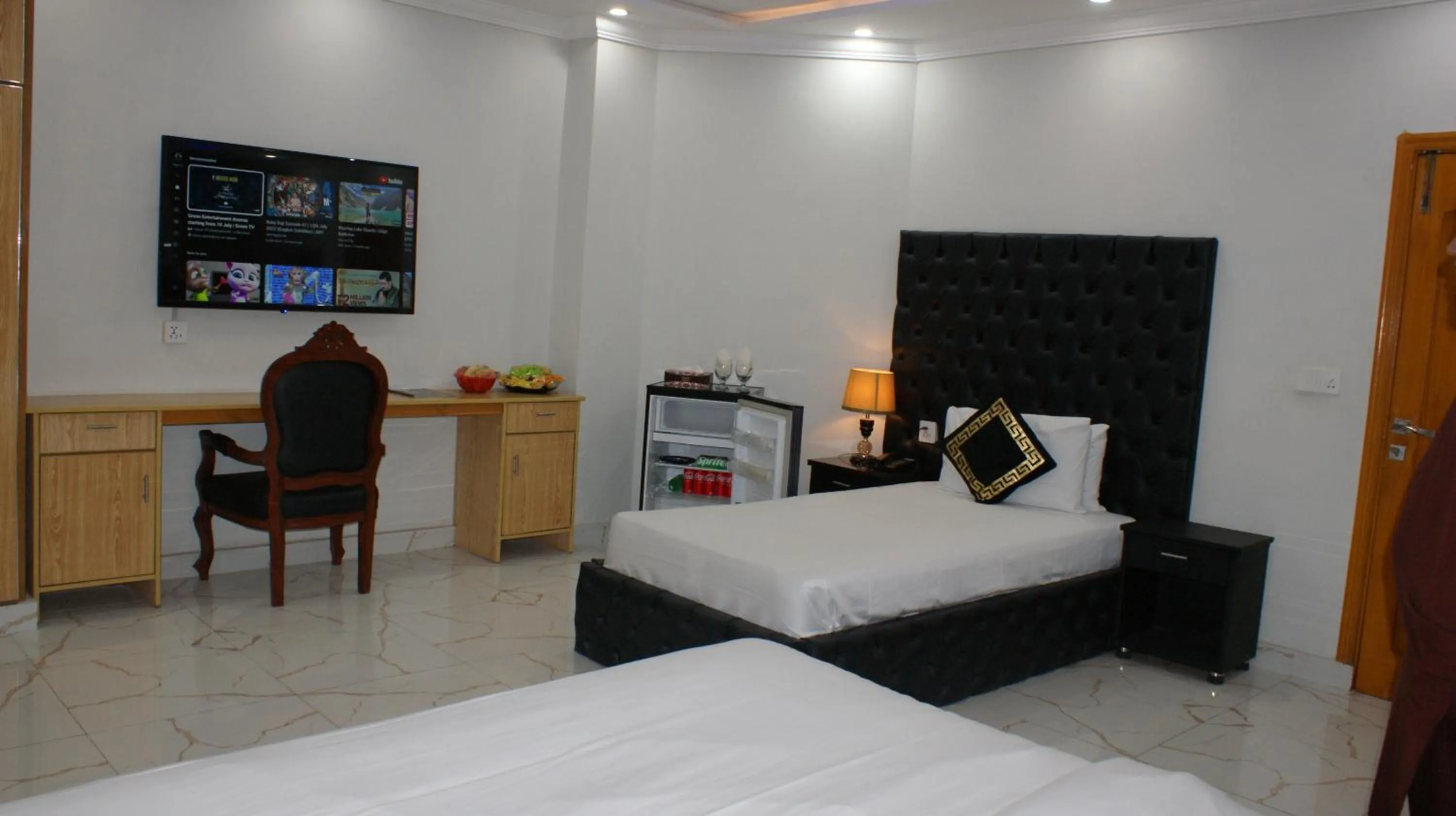 Bed in Hotel Orange One