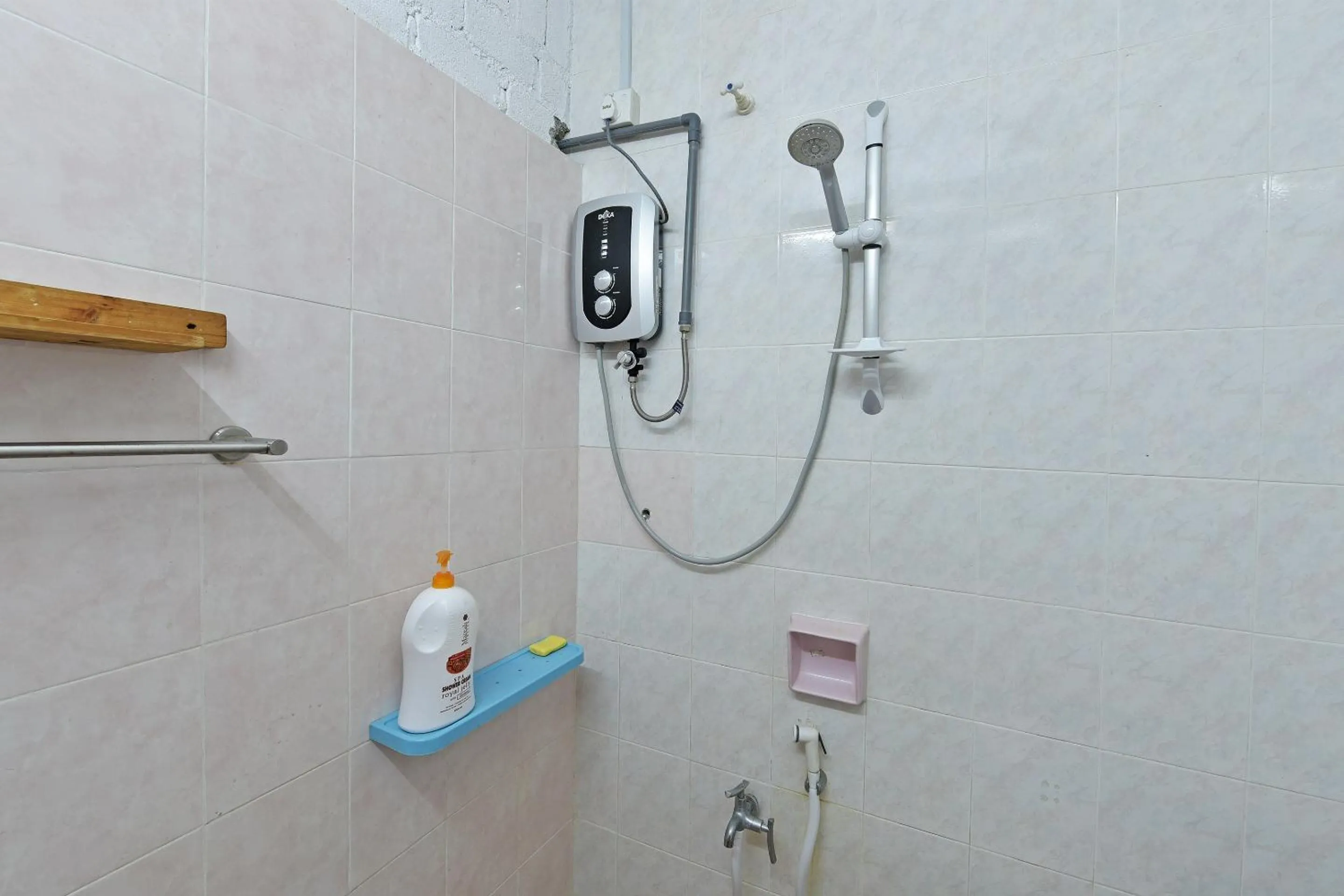 Bathroom in Hotel O Coke Guest House